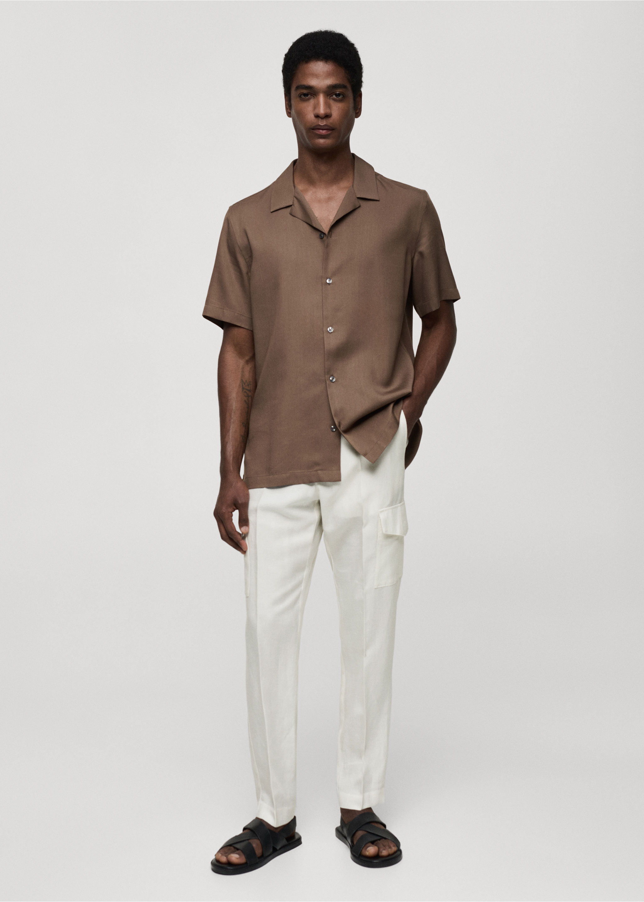 Linen-blend cargo trousers - General plane