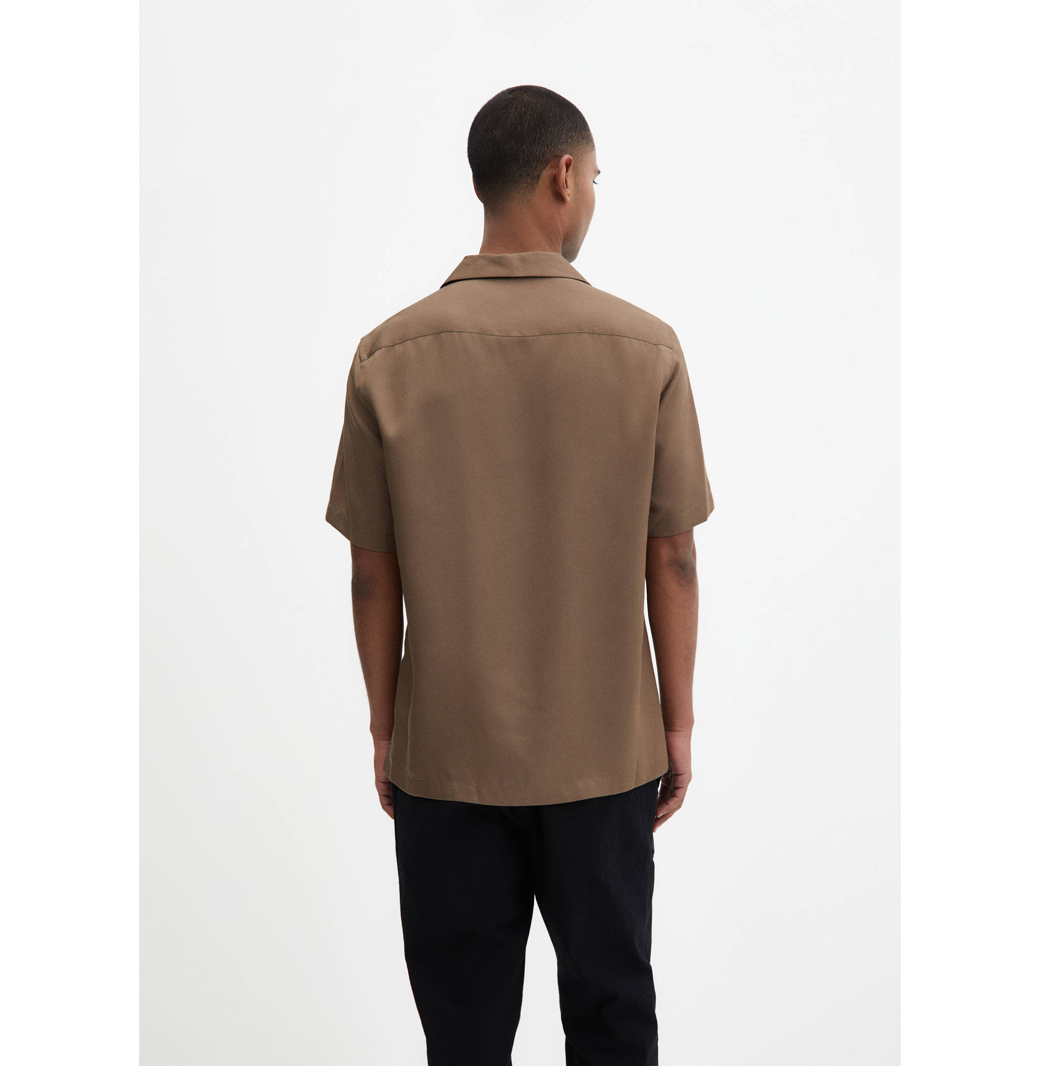 Regular-fit shirt with bowling collar - Reverse of the article