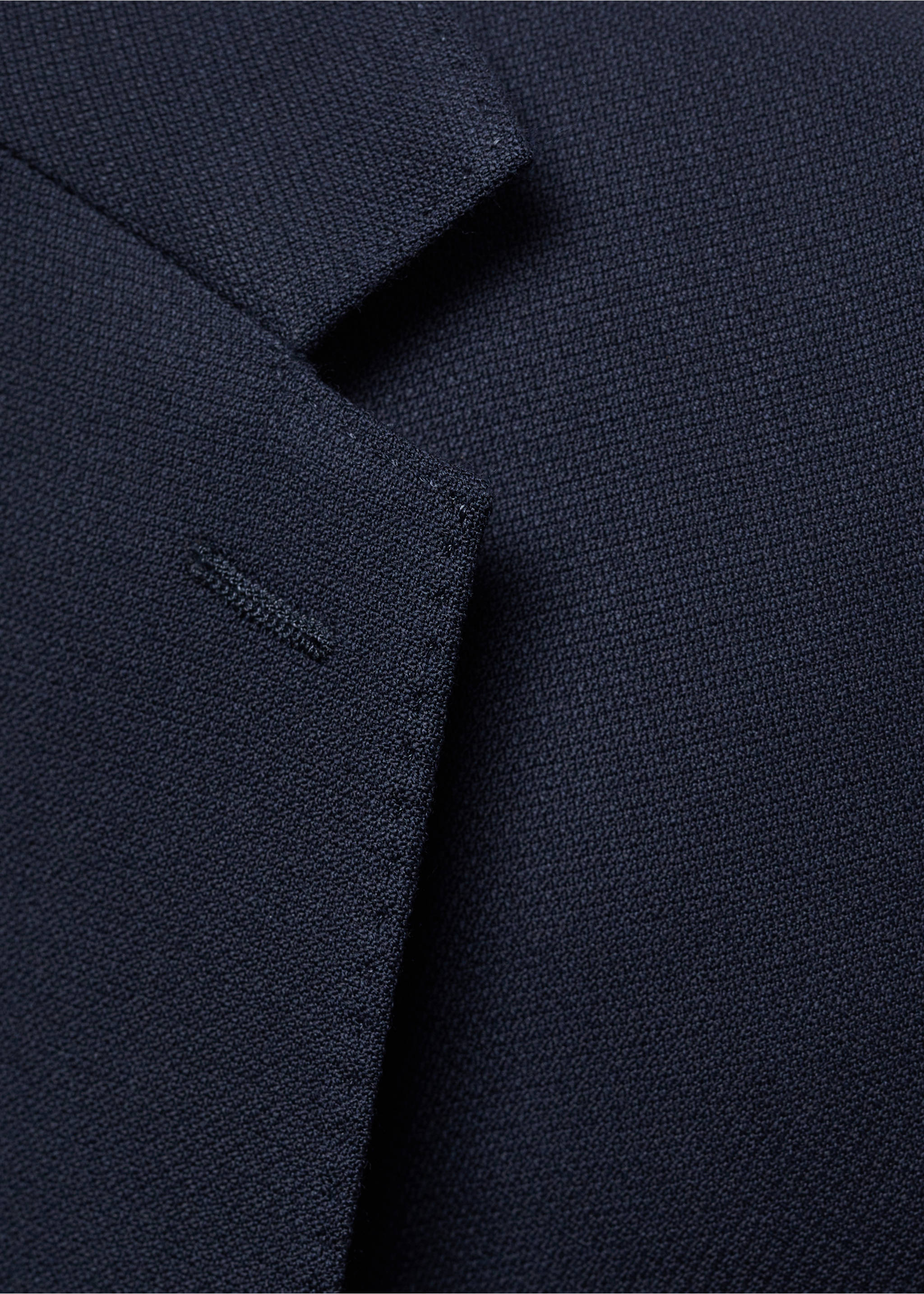 100% Italian virgin wool slim-fit suit jacket - Details of the article 8, Dark Navy. Ref: 67048267-00.