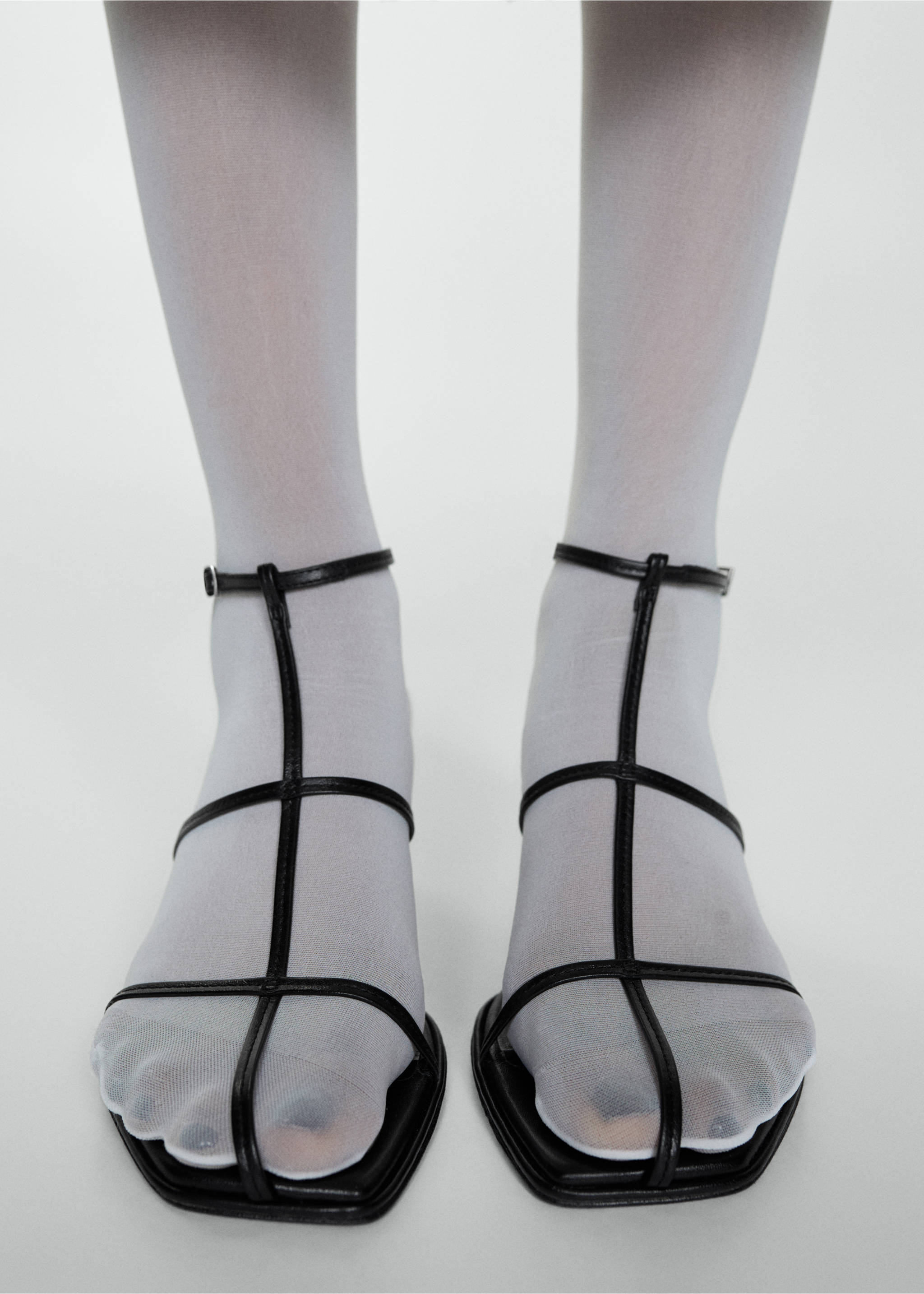Leather straps sandals - General plane, Black. Ref: 67048279-00.