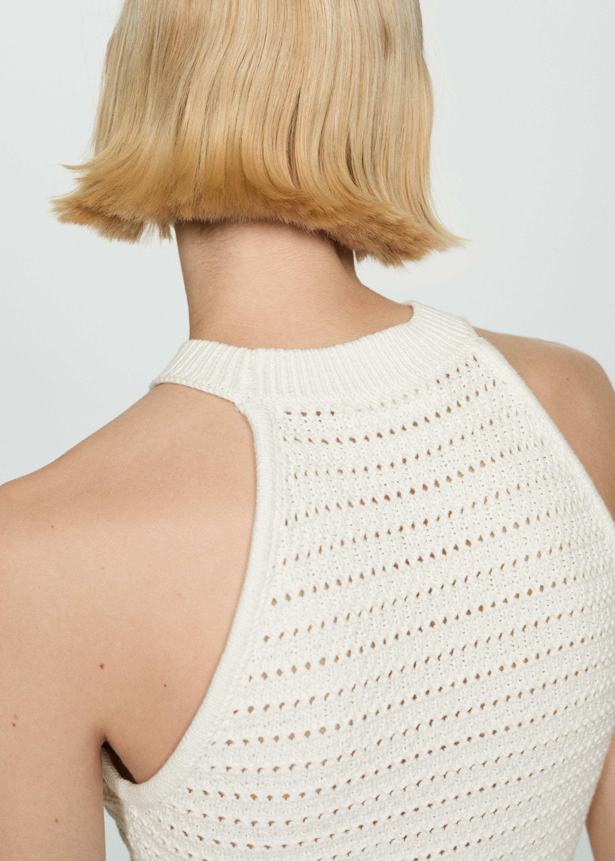 Pleteni top s rupičastim detaljima - Detalji artikla 6