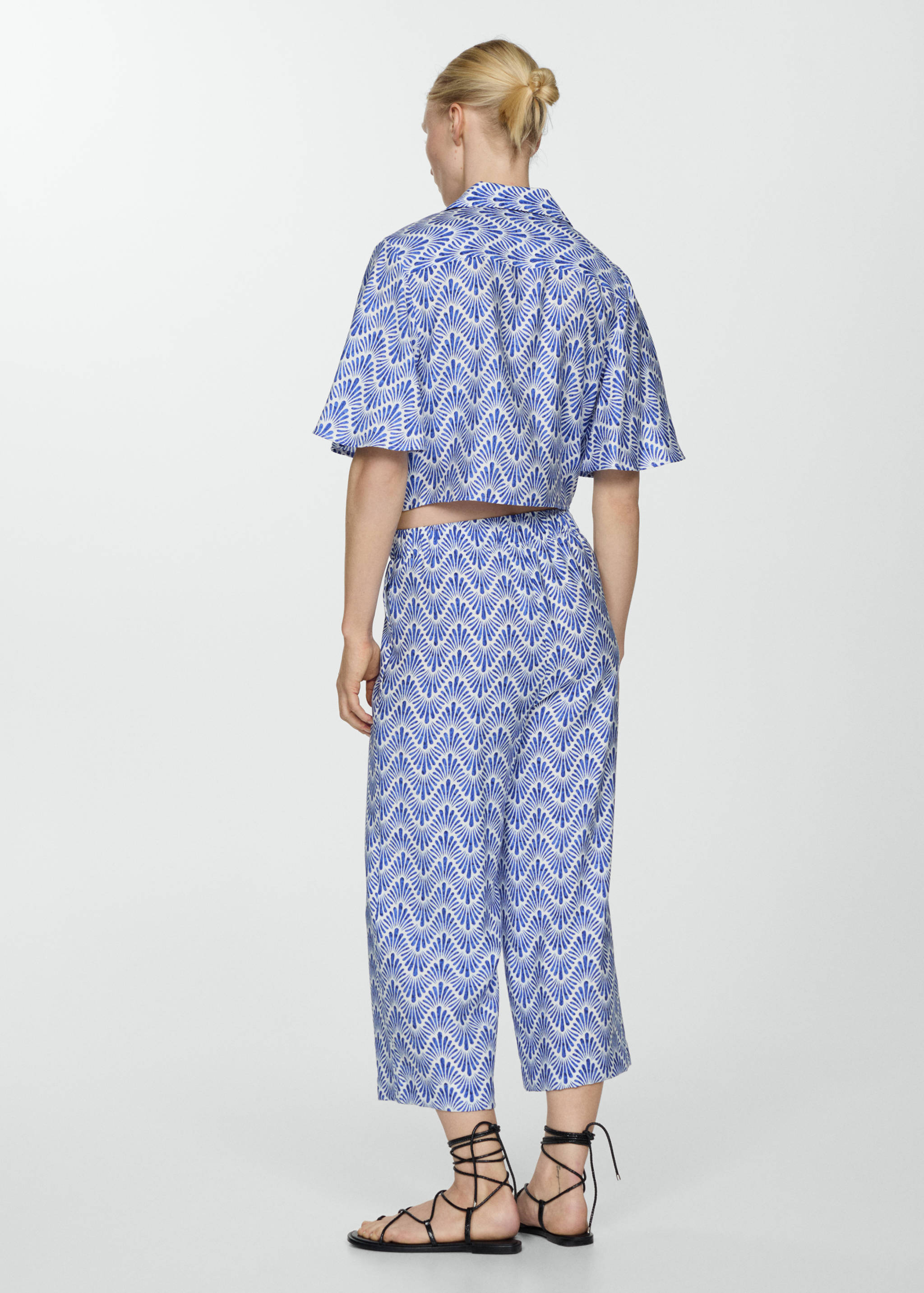 Pantalón recto estampado - Reverso del artículo