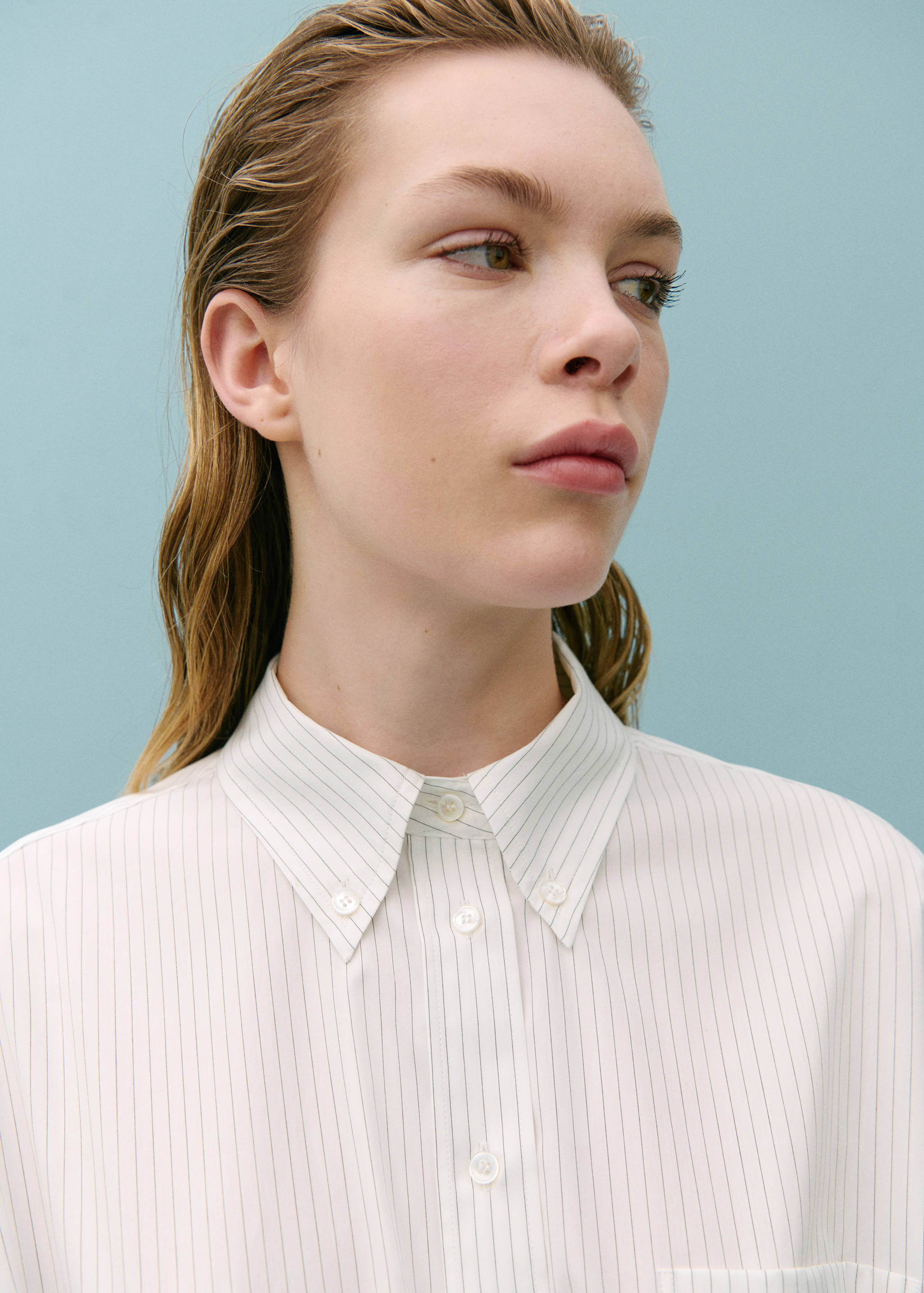 Camisa fruncida abertura posterior - Detalle del artículo 1