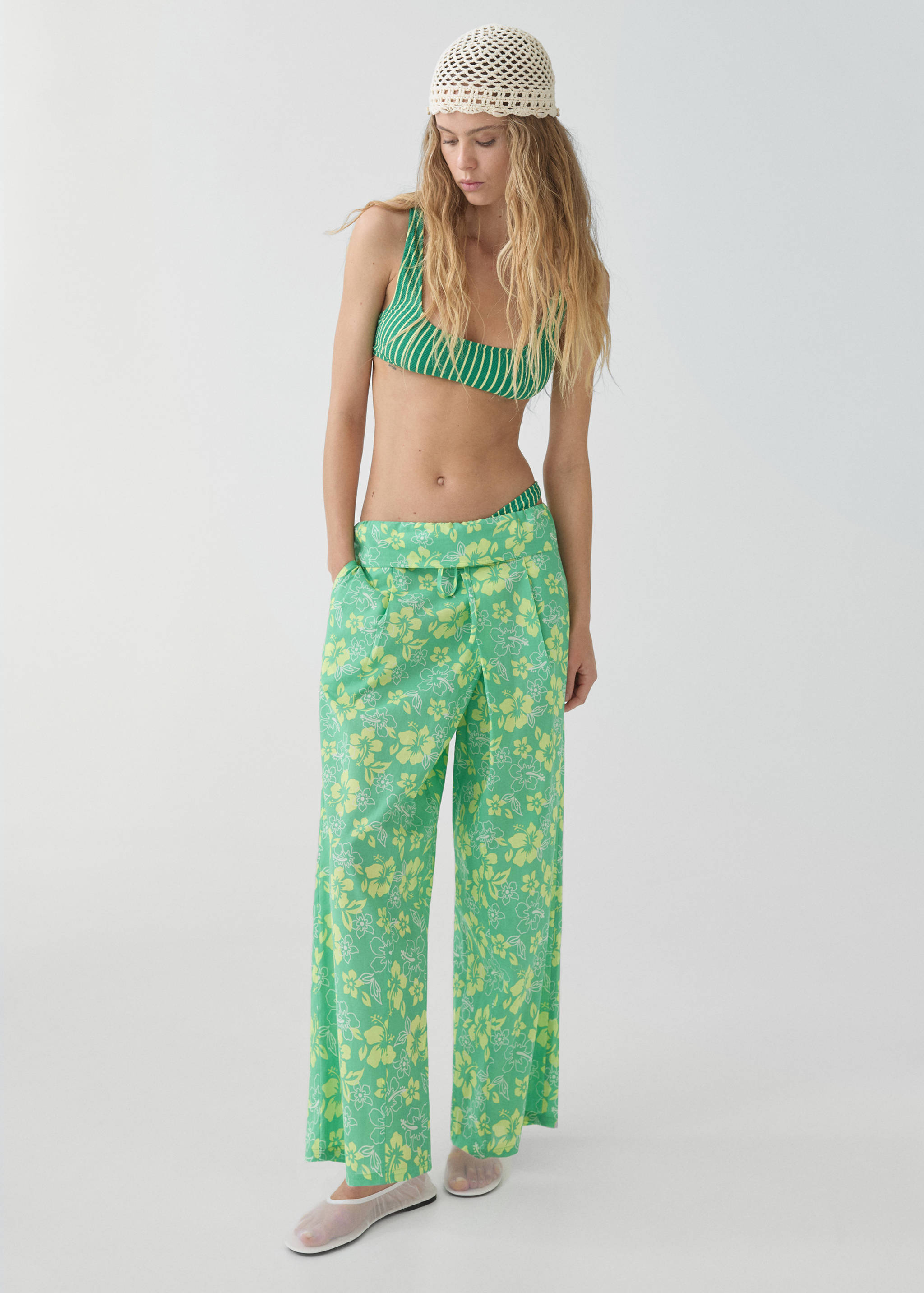 Printed pants with turn-up waist - General plane