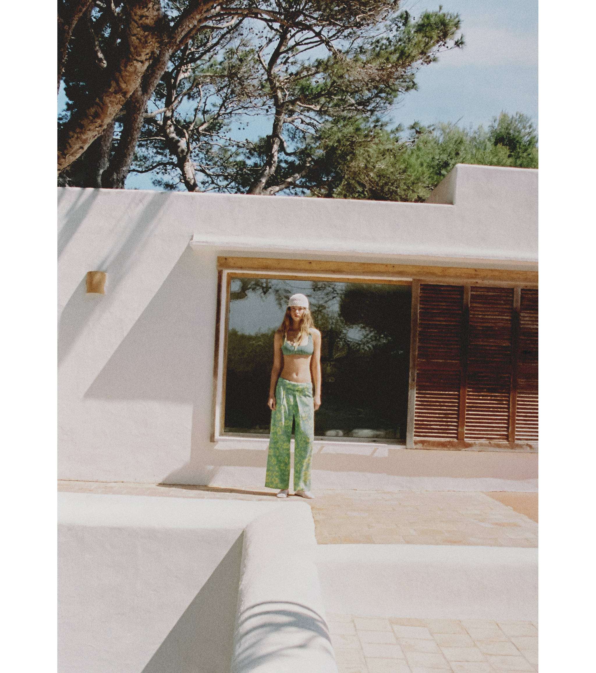 Printed pants with turn-up waist - Details of the article 6