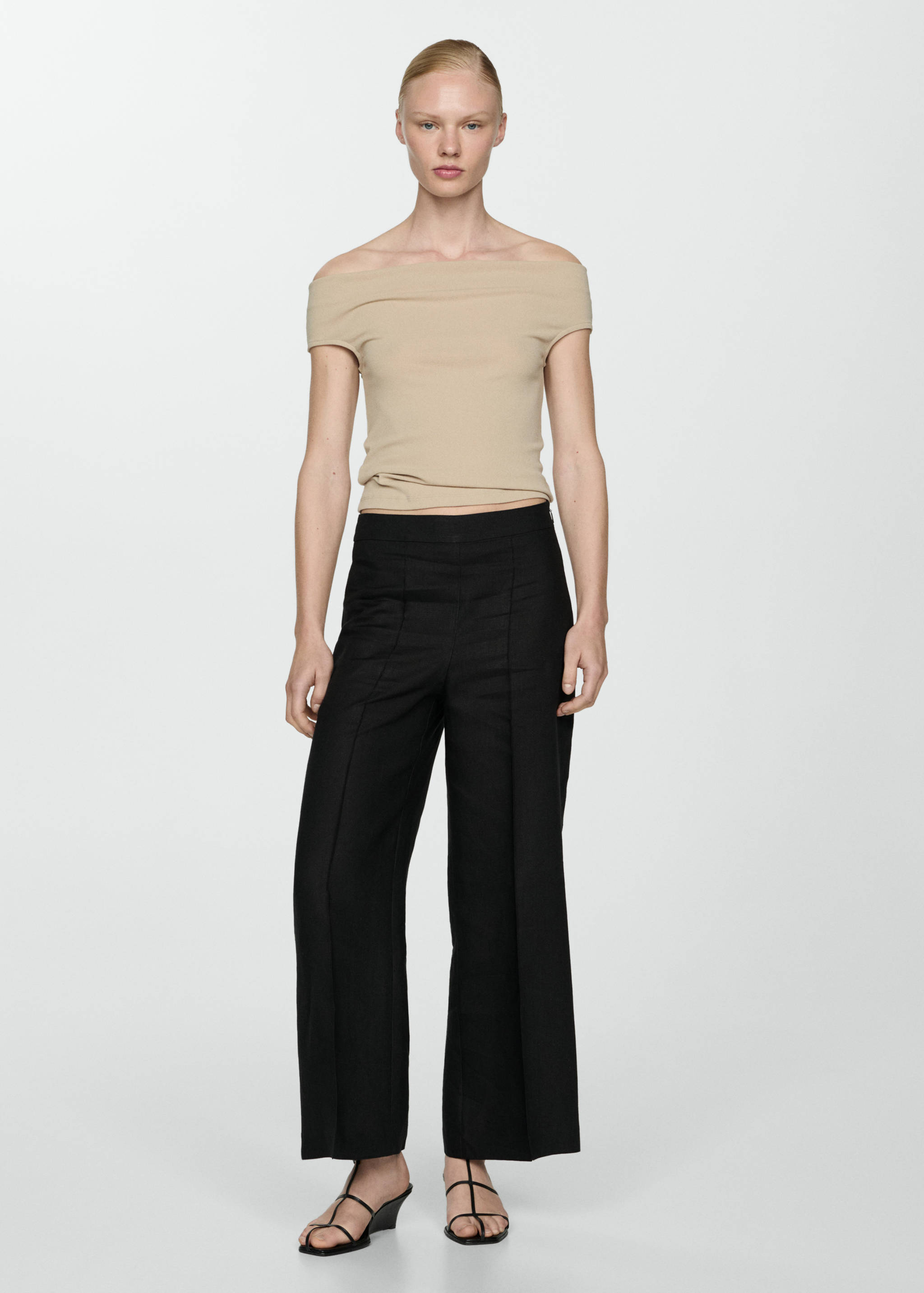 100% linen trousers with pleats - Details of the article 2
