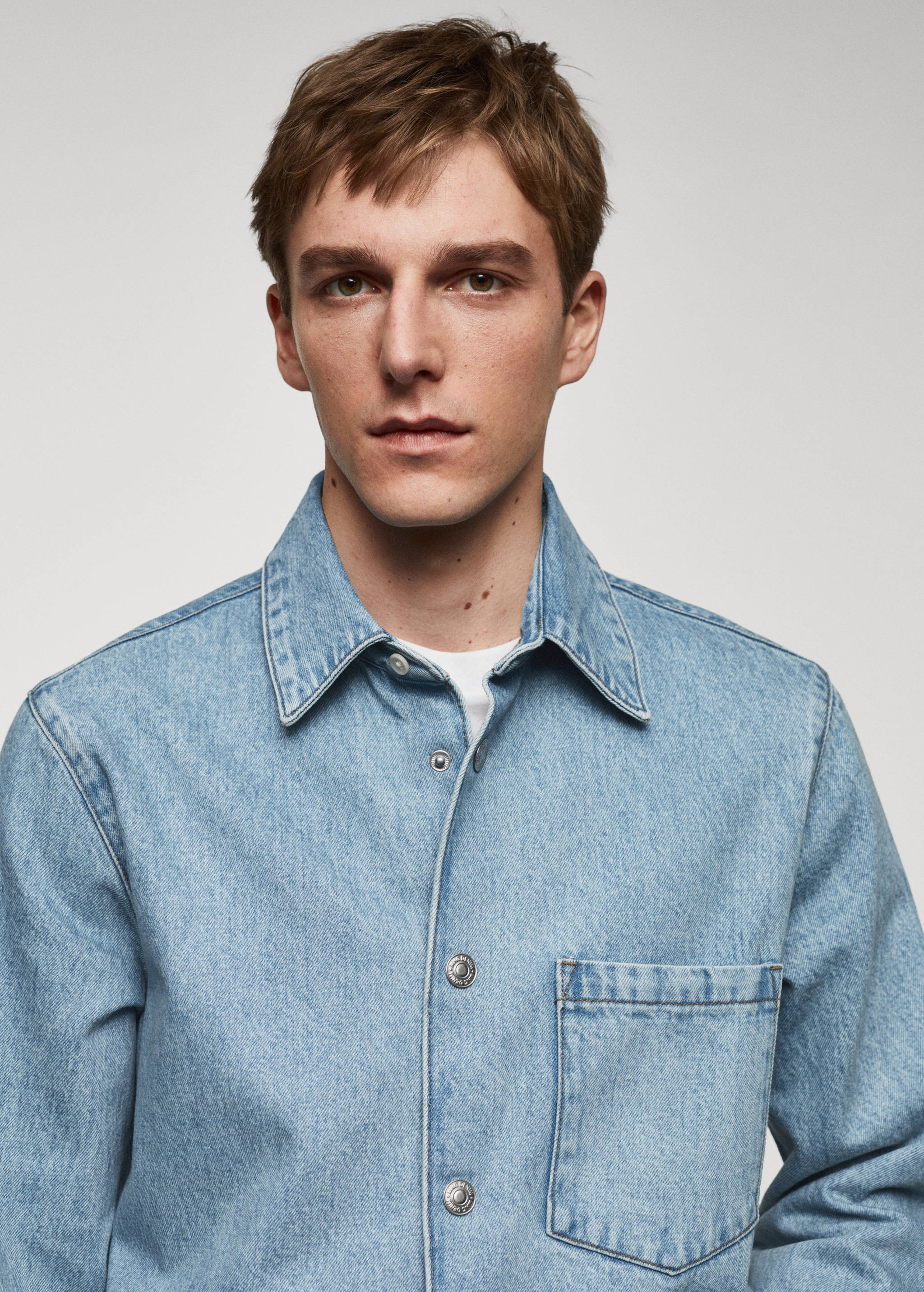 Pocket denim overshirt - Details of the article 1