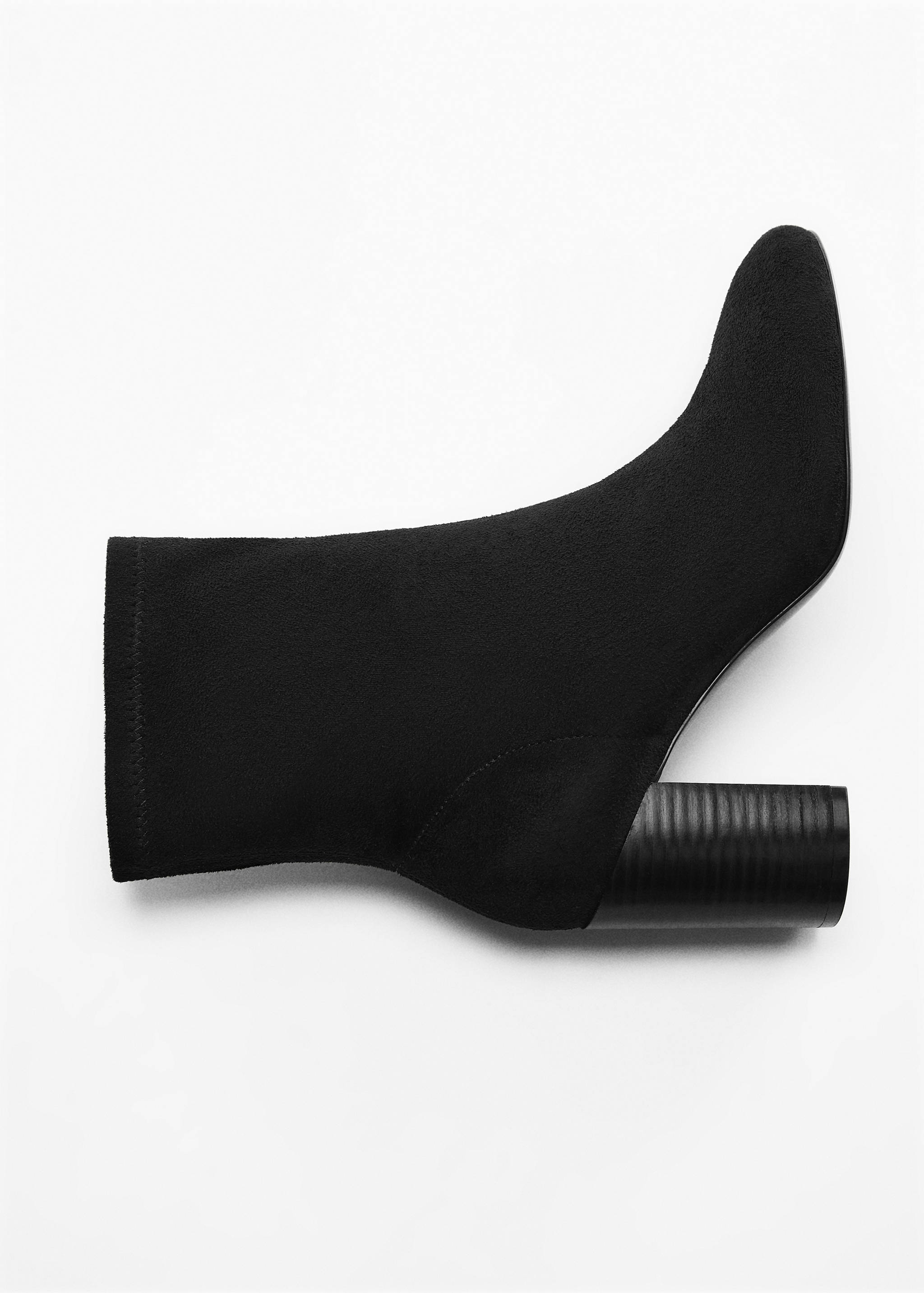Round-toe heeled ankle boots - Details of the article 5