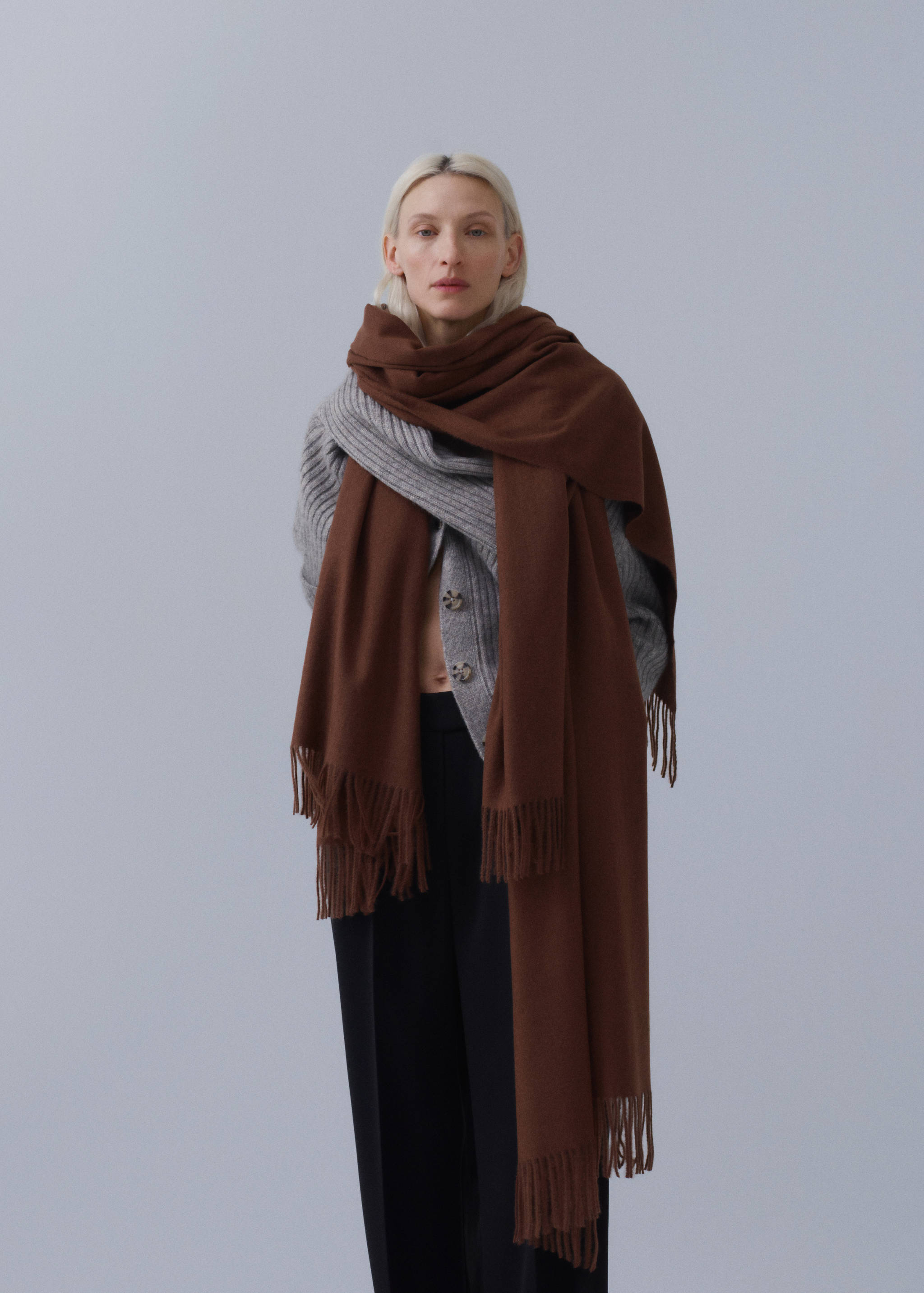 Fringed edge scarf - General plane, Brown. Ref: 67050281-00.
