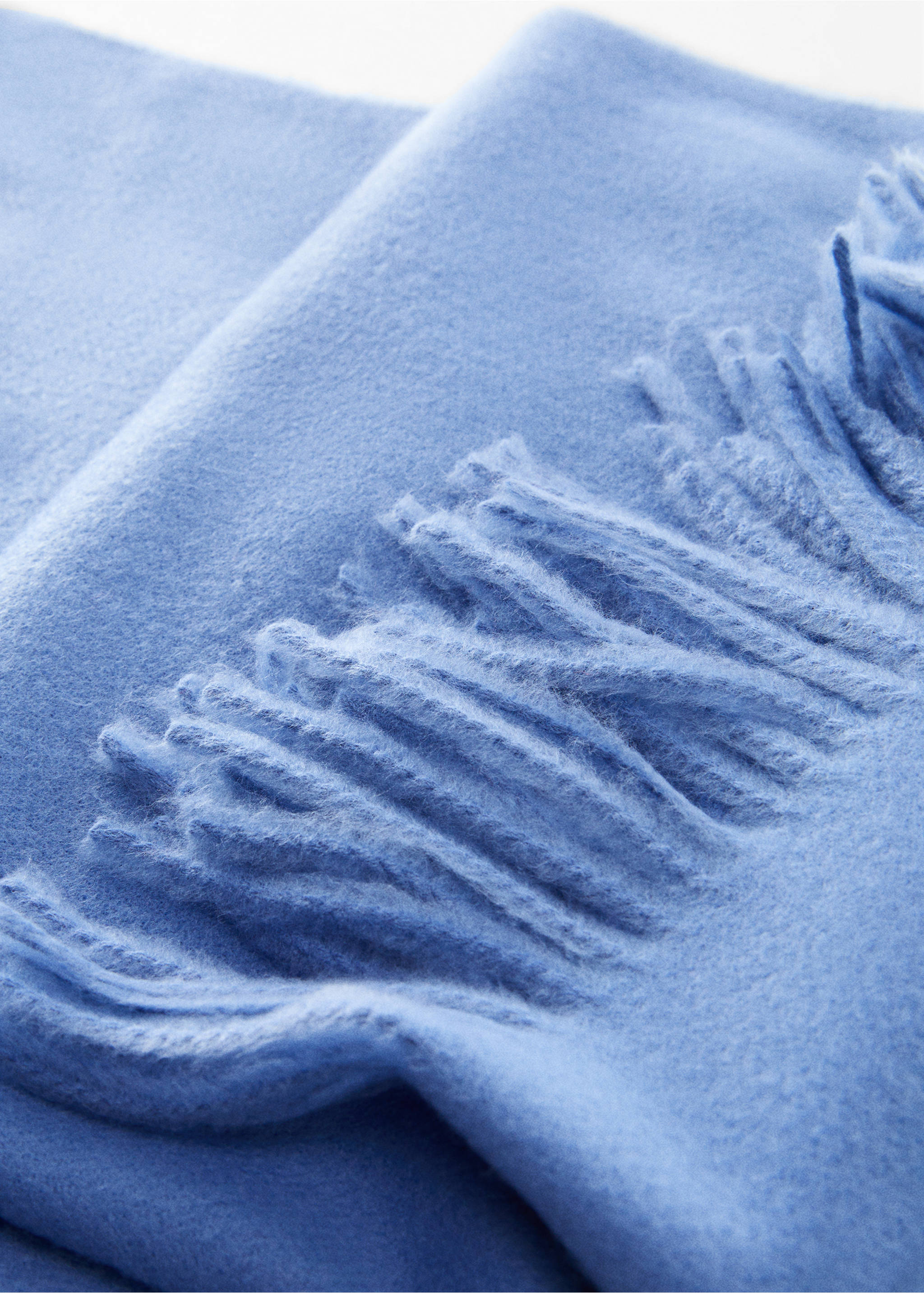 Fringed edge scarf - Medium plane, Blue. Ref: 67050281-00.