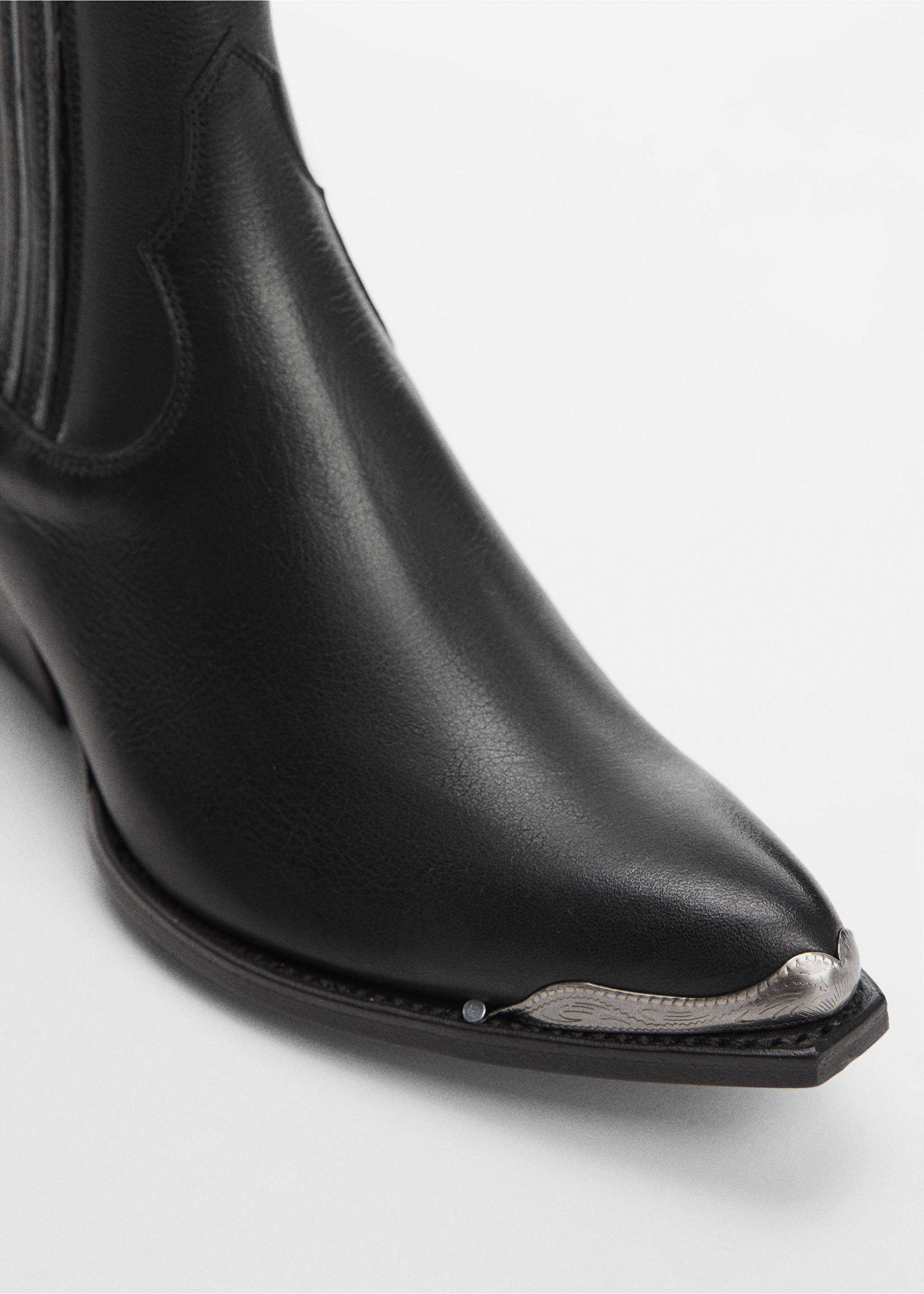 Metallic pointed toe leather ankle boots - Details of the article 2, Black. Ref: 67050288-00.