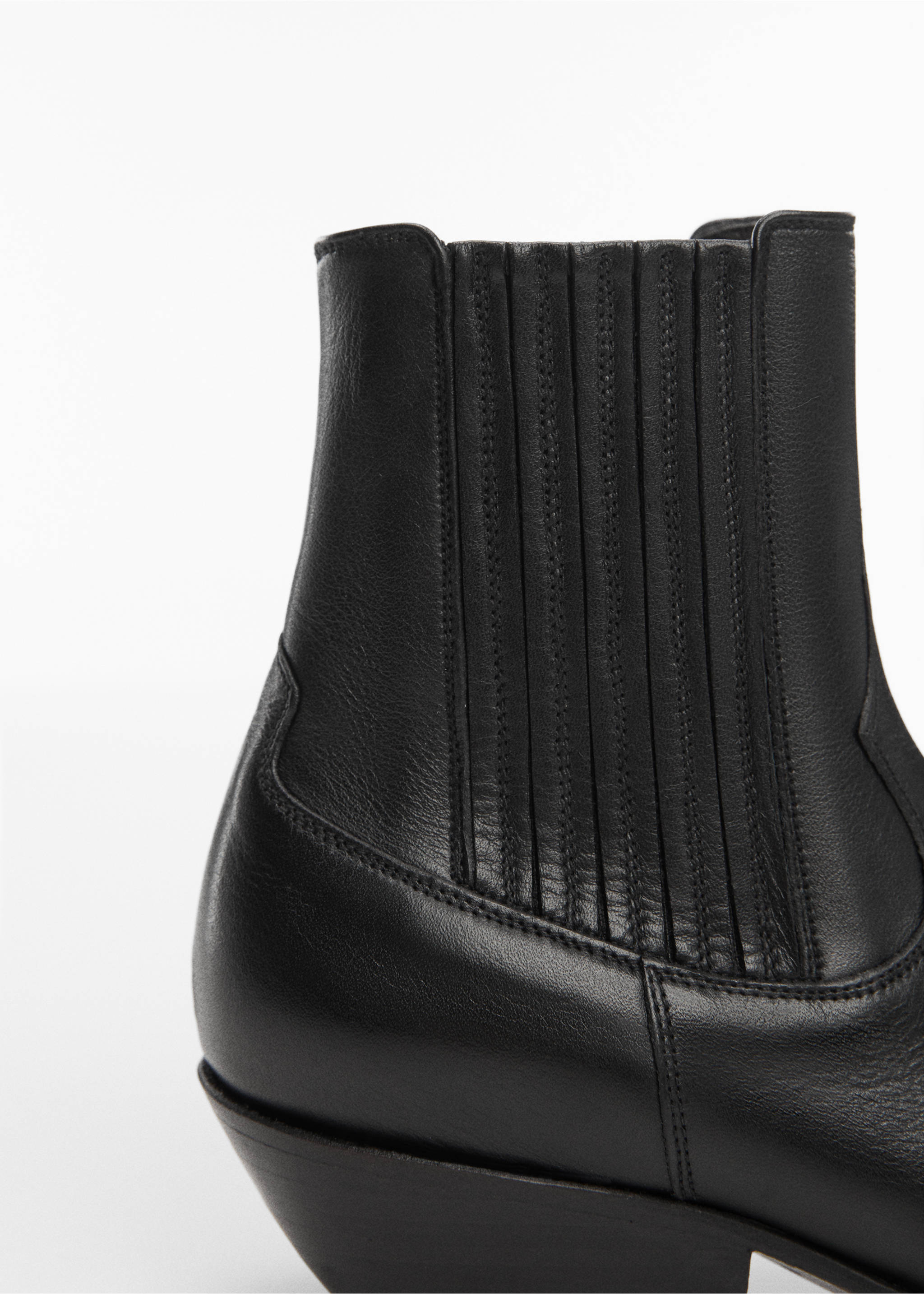 Metallic pointed toe leather ankle boots - Details of the article 3, Black. Ref: 67050288-00.