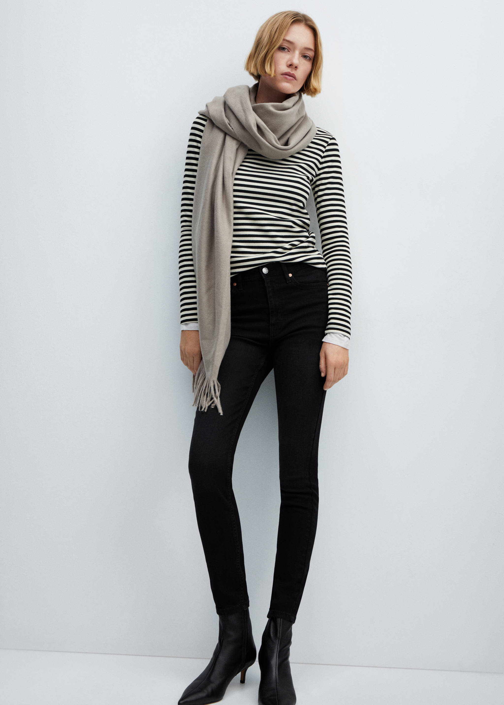 Skinny Jeans mit hohem Bund - Detail des Artikels 2