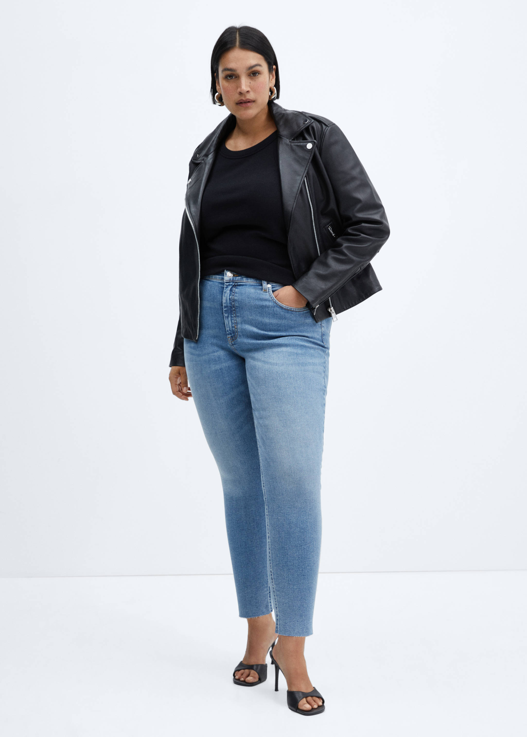 Skinny-Jeans in Cropped-Länge - Detail des Artikels 3