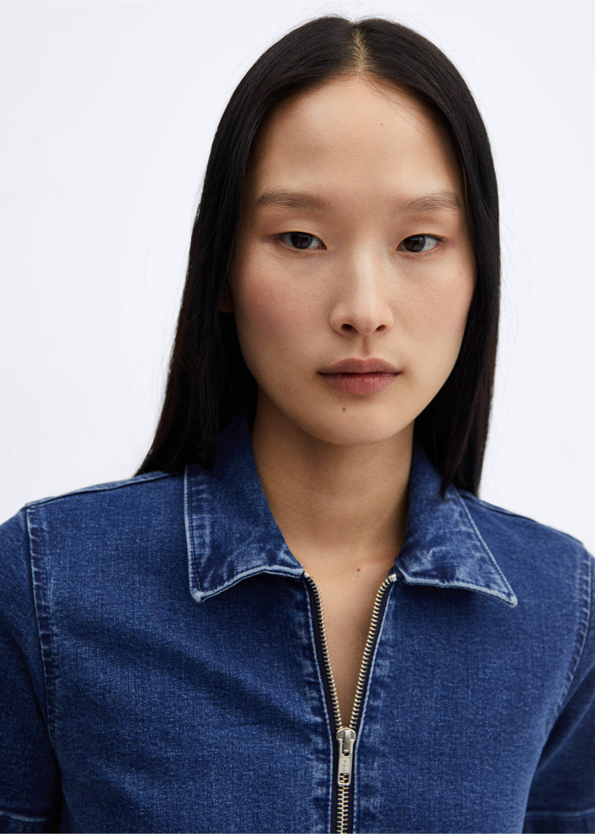 Jeans-Jumpsuit mit Reißverschluss - Detail des Artikels 1, Dunkelblau. Ref: 67050352-00.