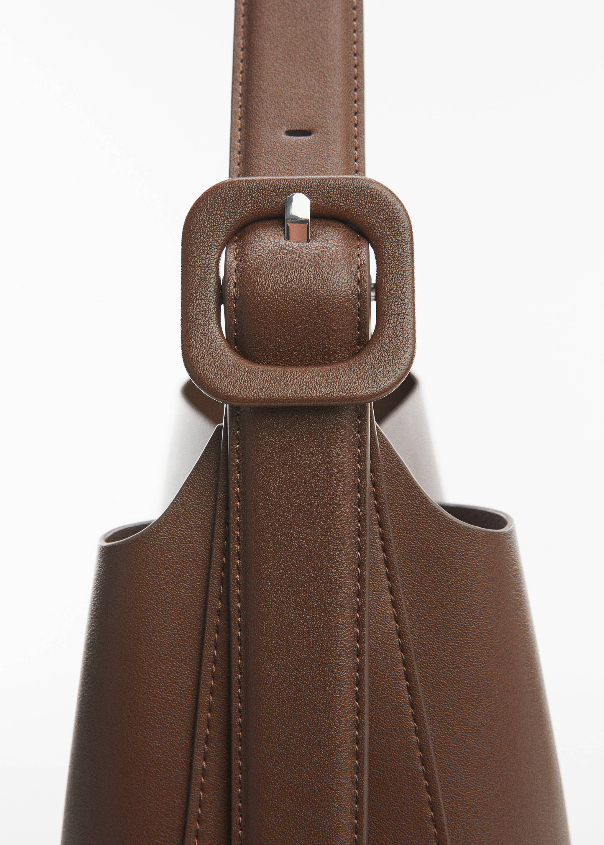 Shopper bag with buckle - Details of the article 2