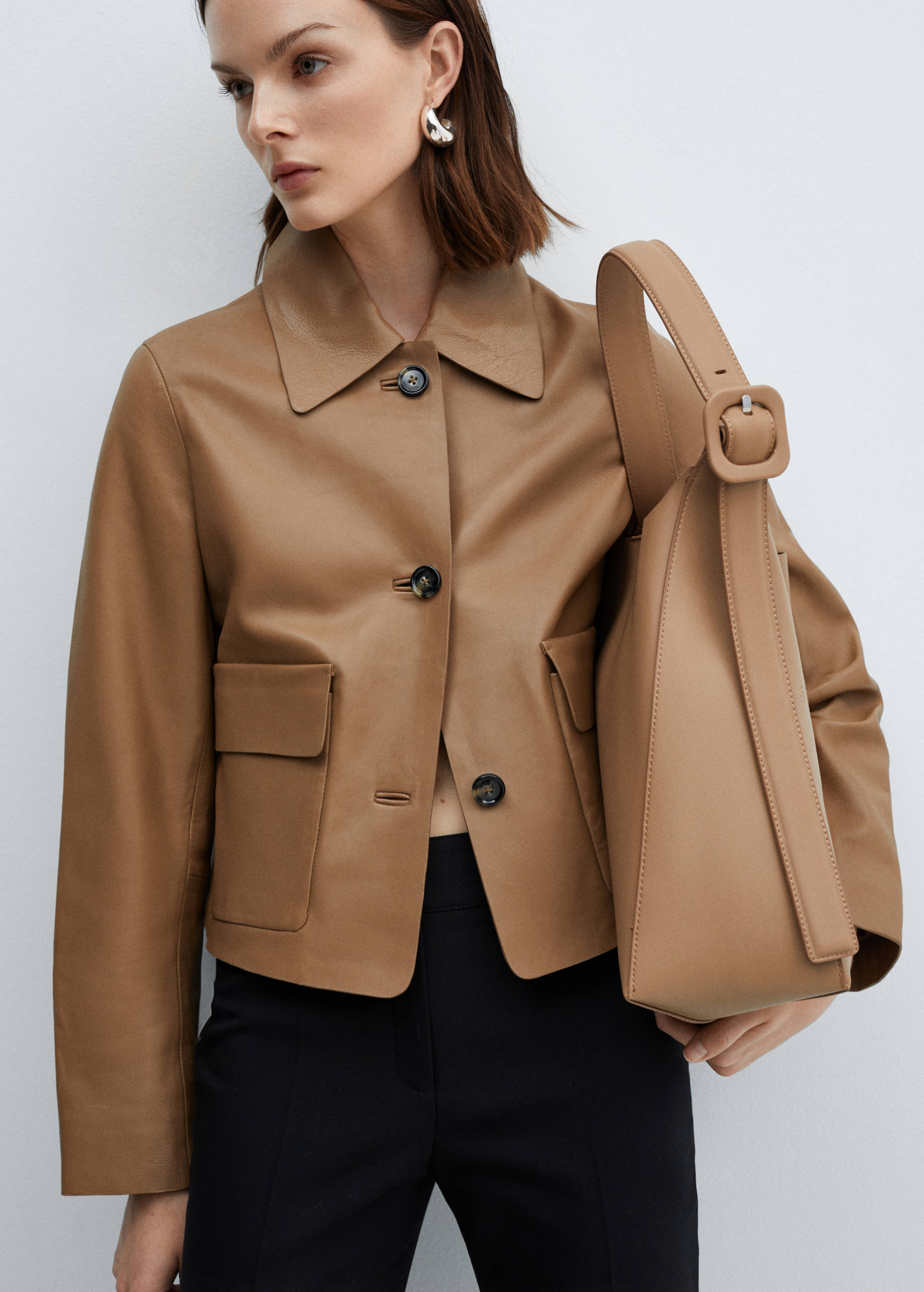 Shopper bag with buckle - General plane