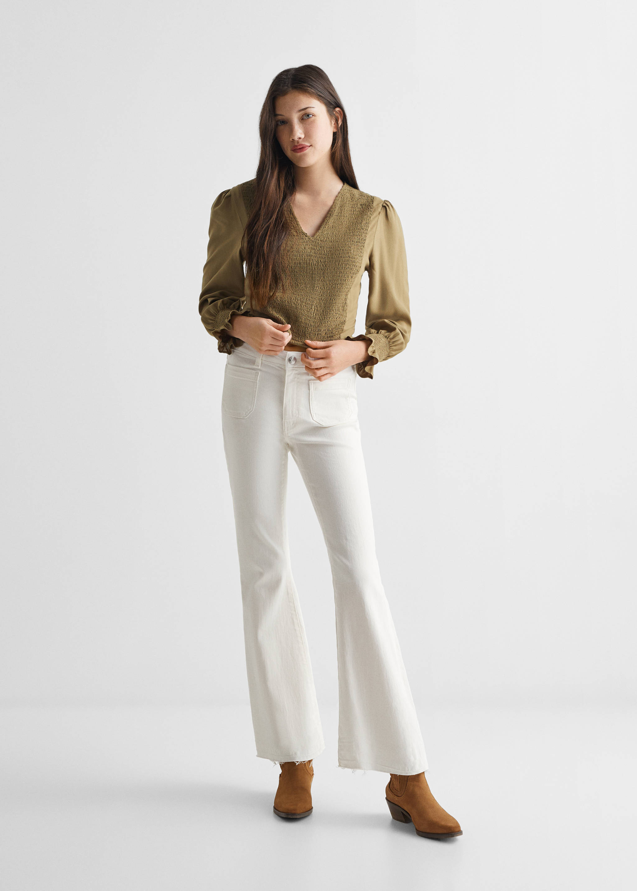 Flared jeans with pocket - General plane