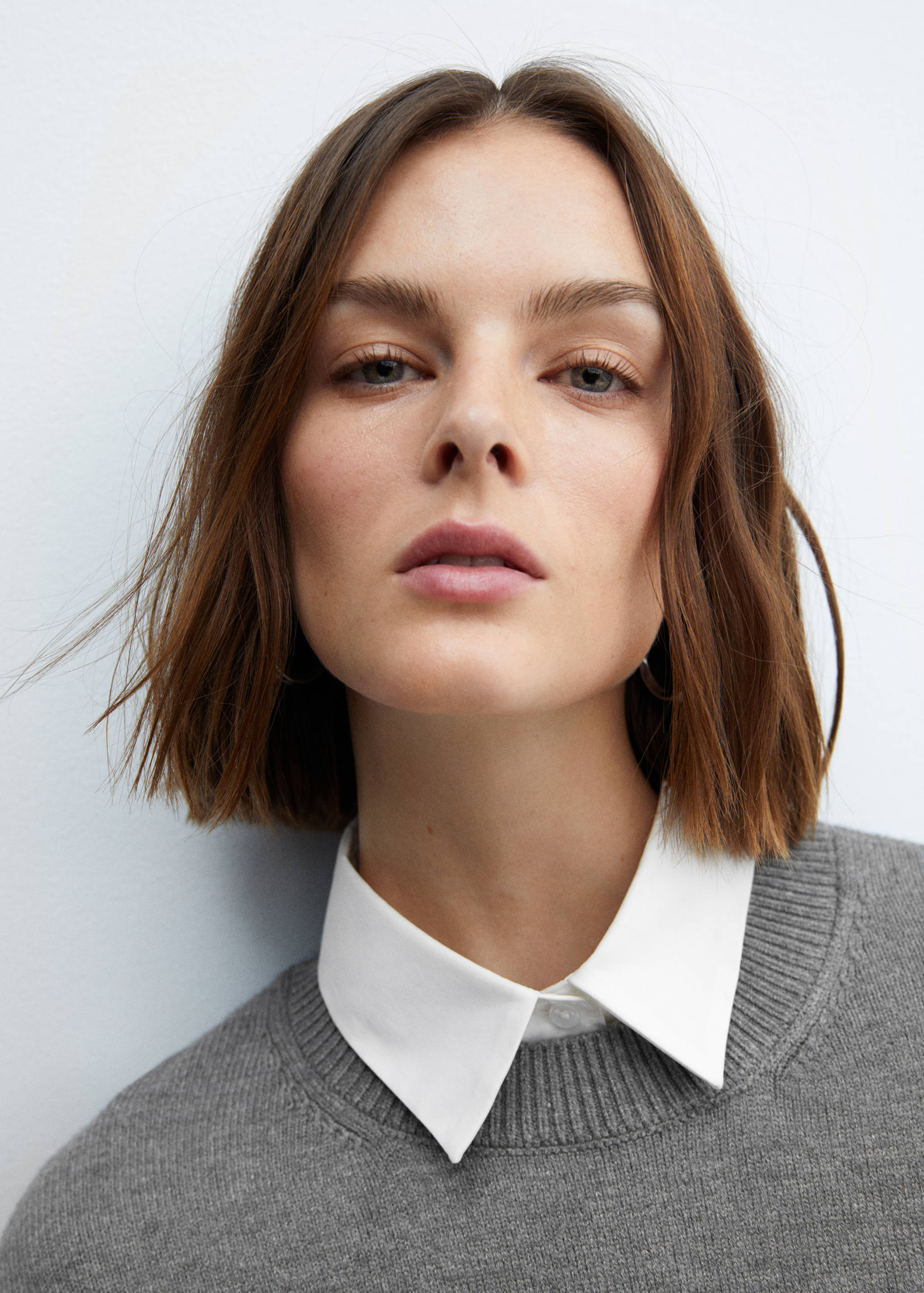 Round-neck knitted sweater - Details of the article 1