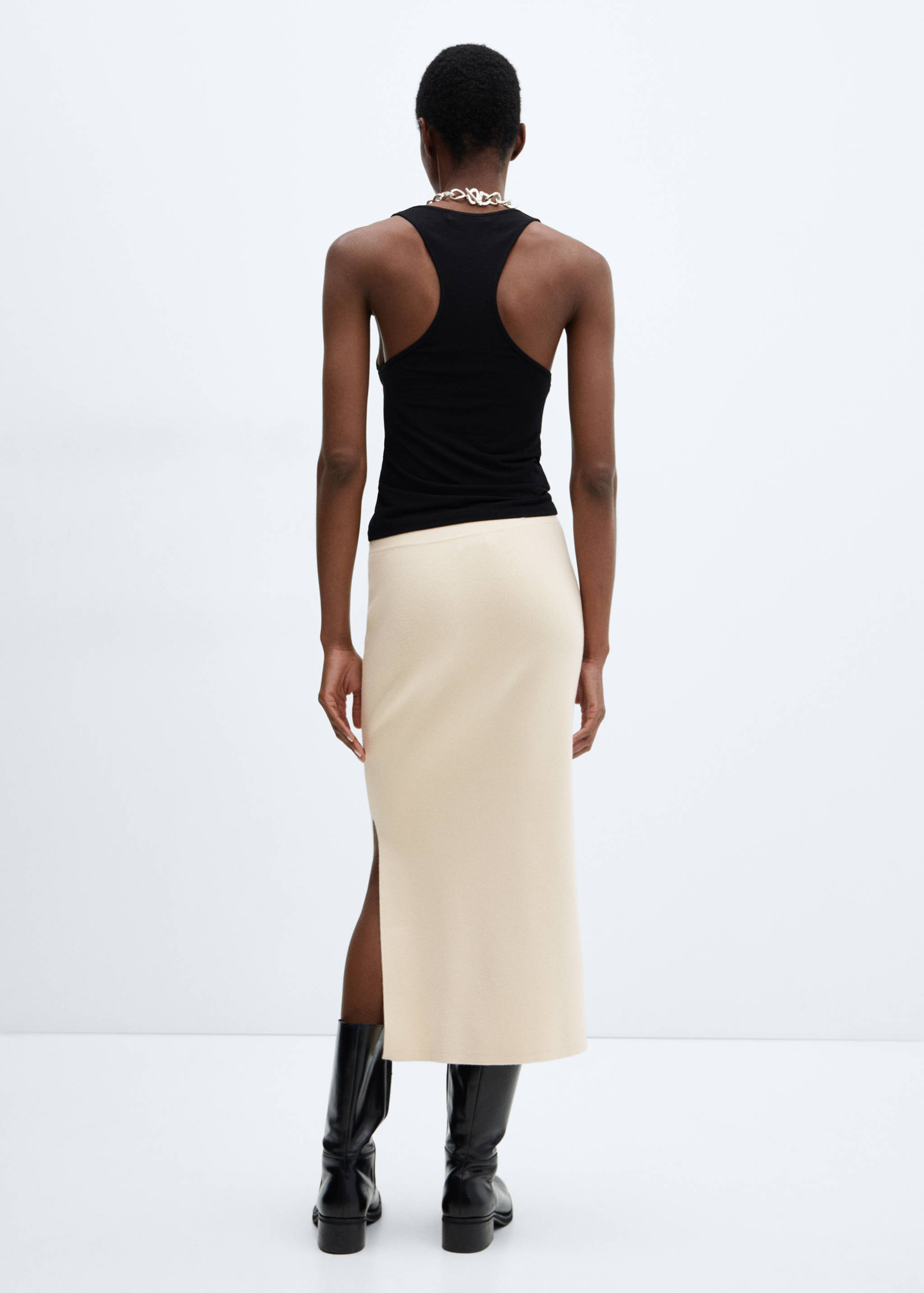 Slit knitted skirt - Reverse of the article