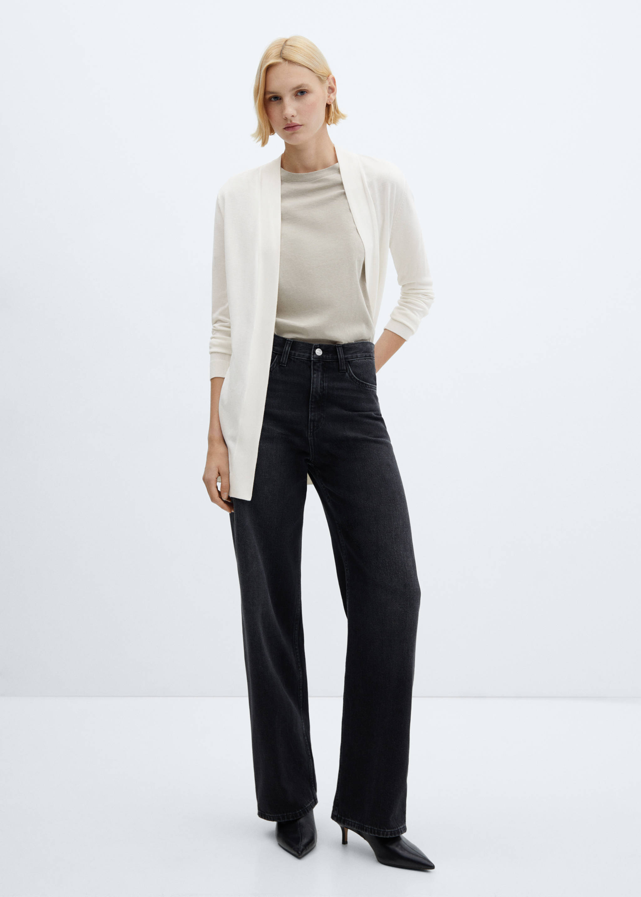 Fine-knit cardigan - General plane