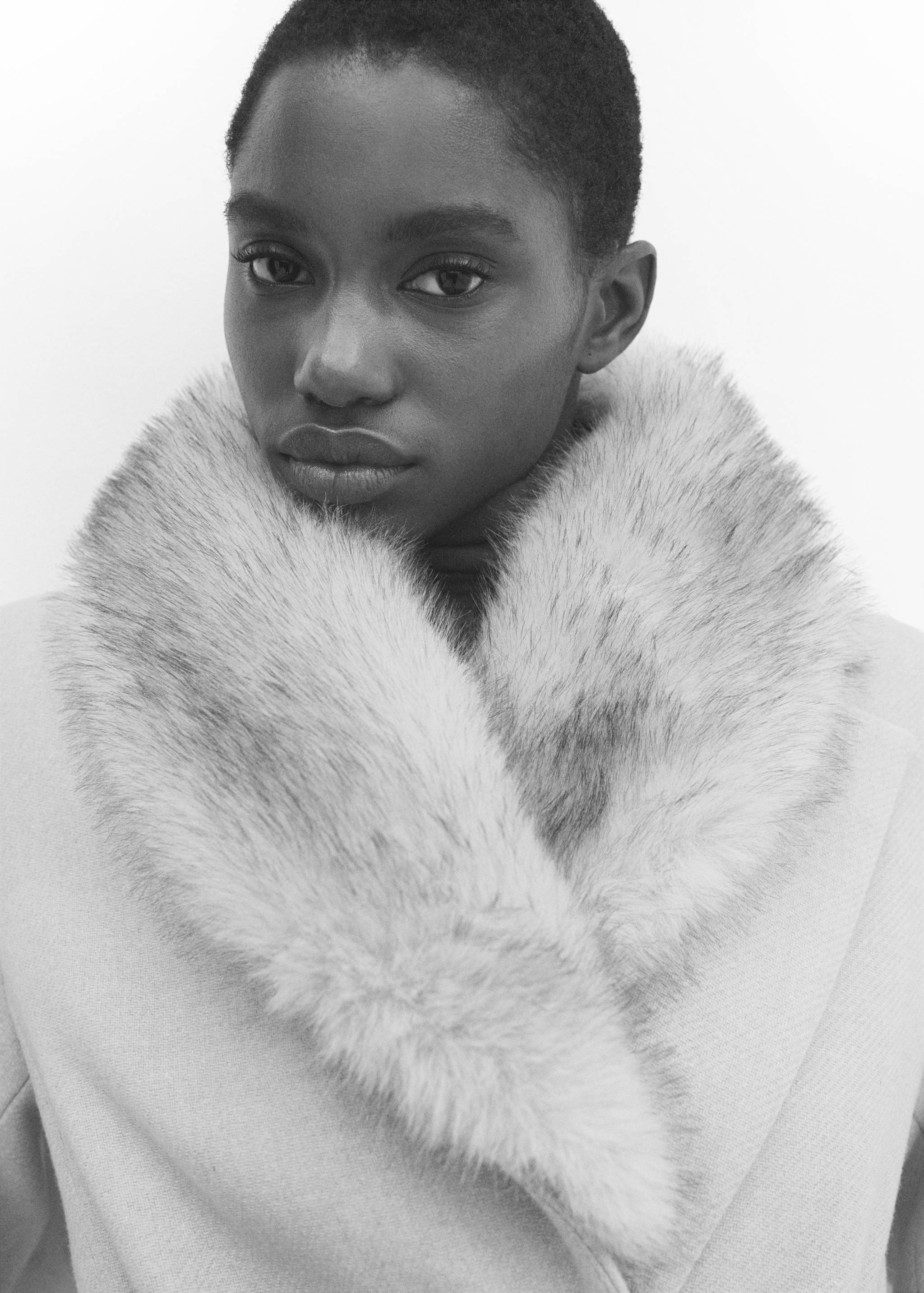 Manteco wool coat with detachable faux fur collar - Details of the article 1