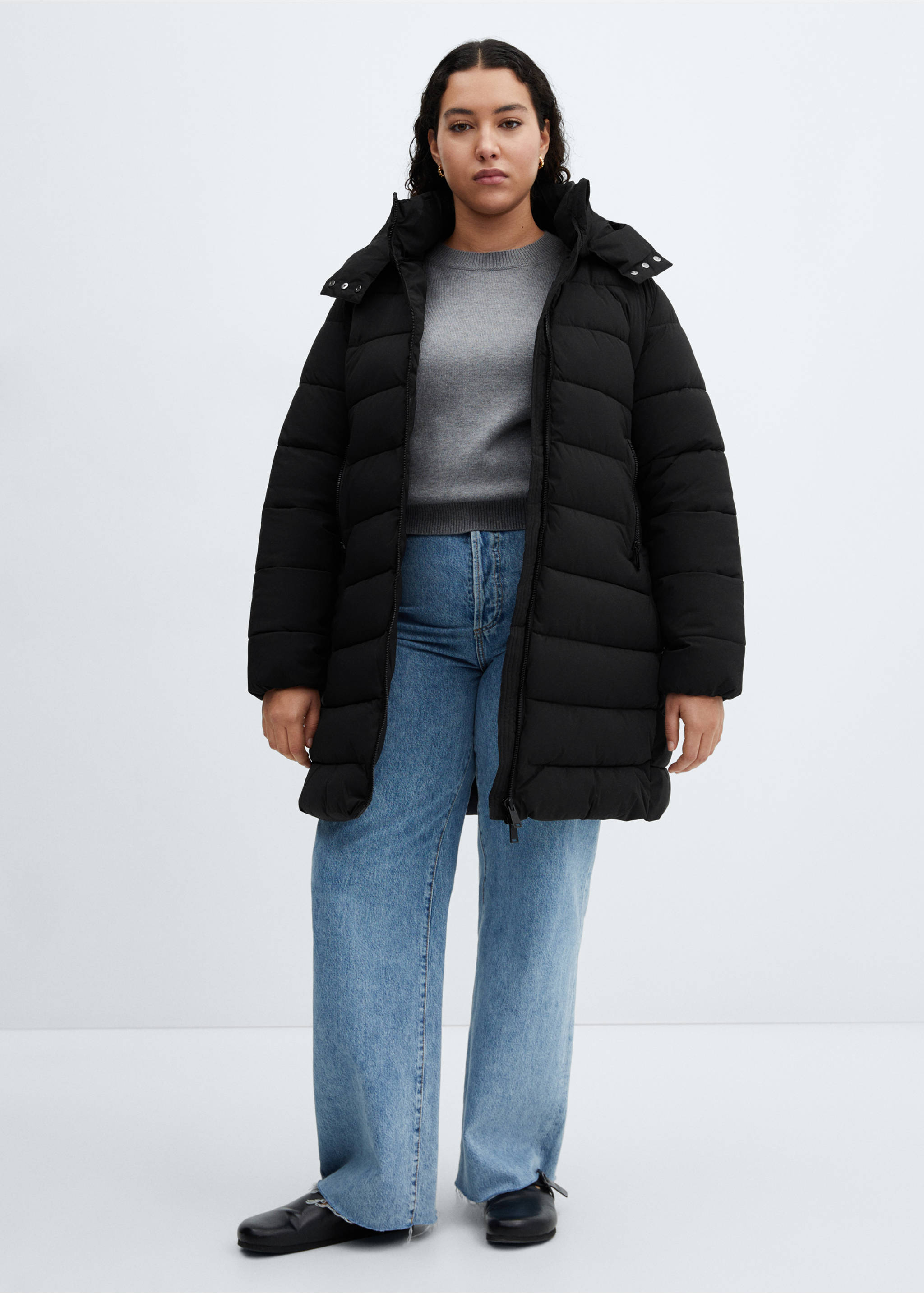 Hood puffer coat - Details of the article 3, Black. Ref: 67050641-00.