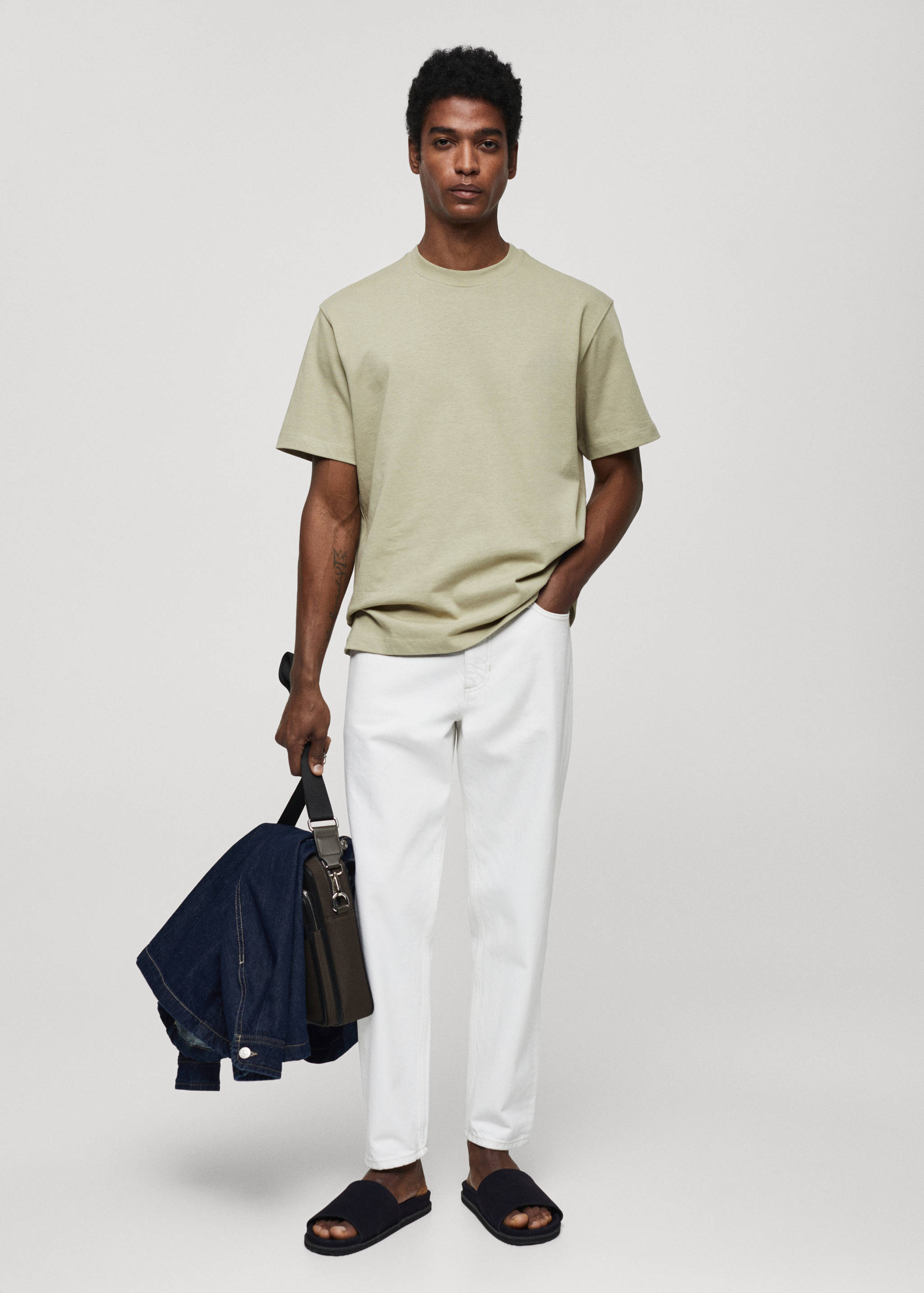 Camiseta básica 100% algodón relaxed fit - Plano general