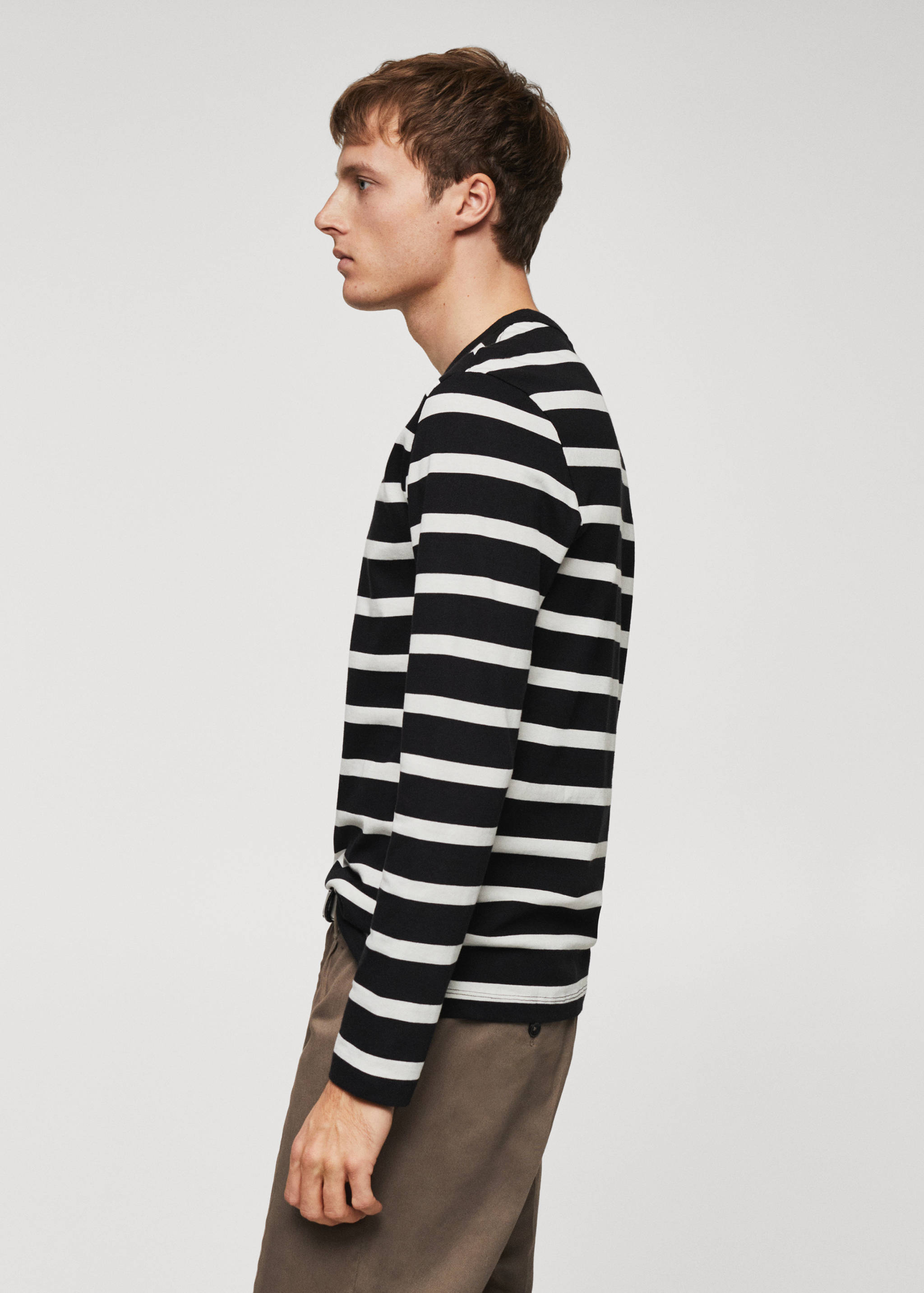 Striped long sleeves t-shirt - Details of the article 2