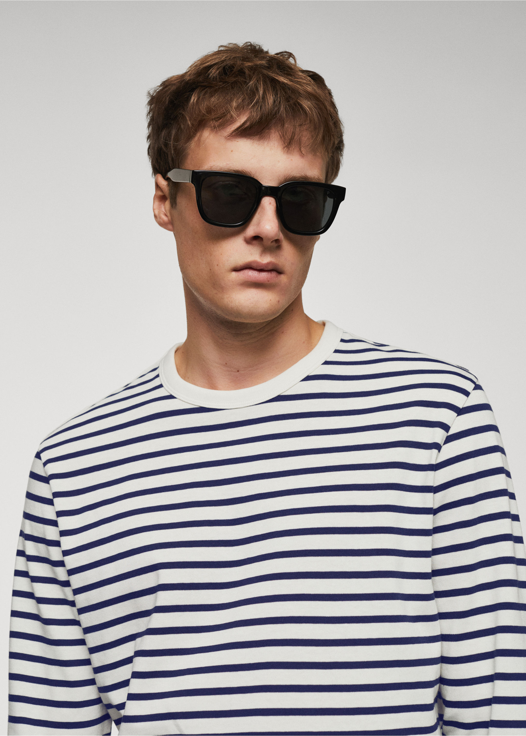 Striped long sleeves t-shirt - Details of the article 1