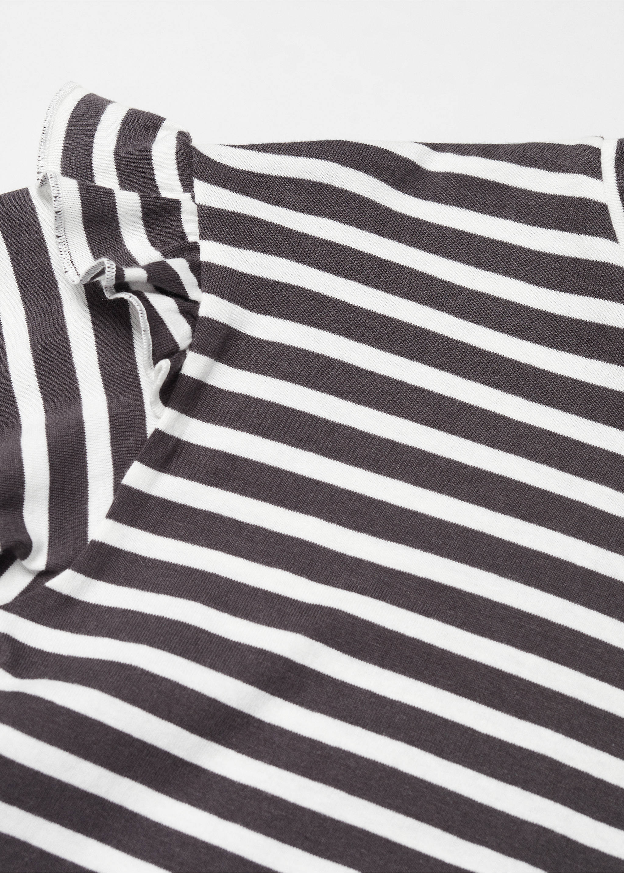 Striped ruffle sleeve t-shirt - Details of the article 8, Charcoal. Ref: 67050665-00.