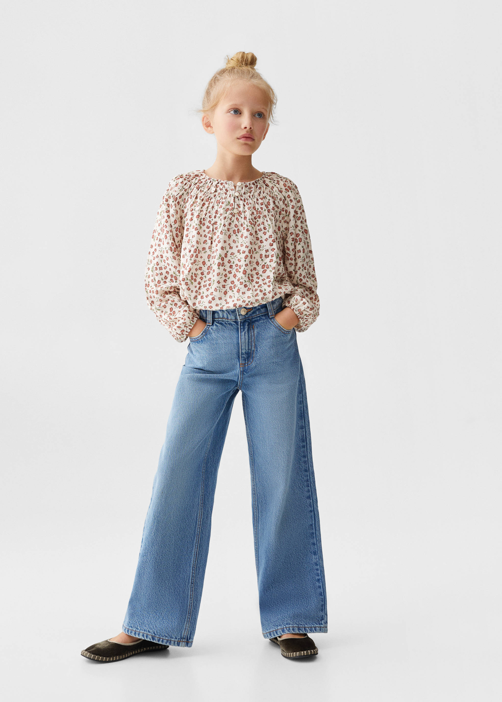 Floral print blouse - General plane