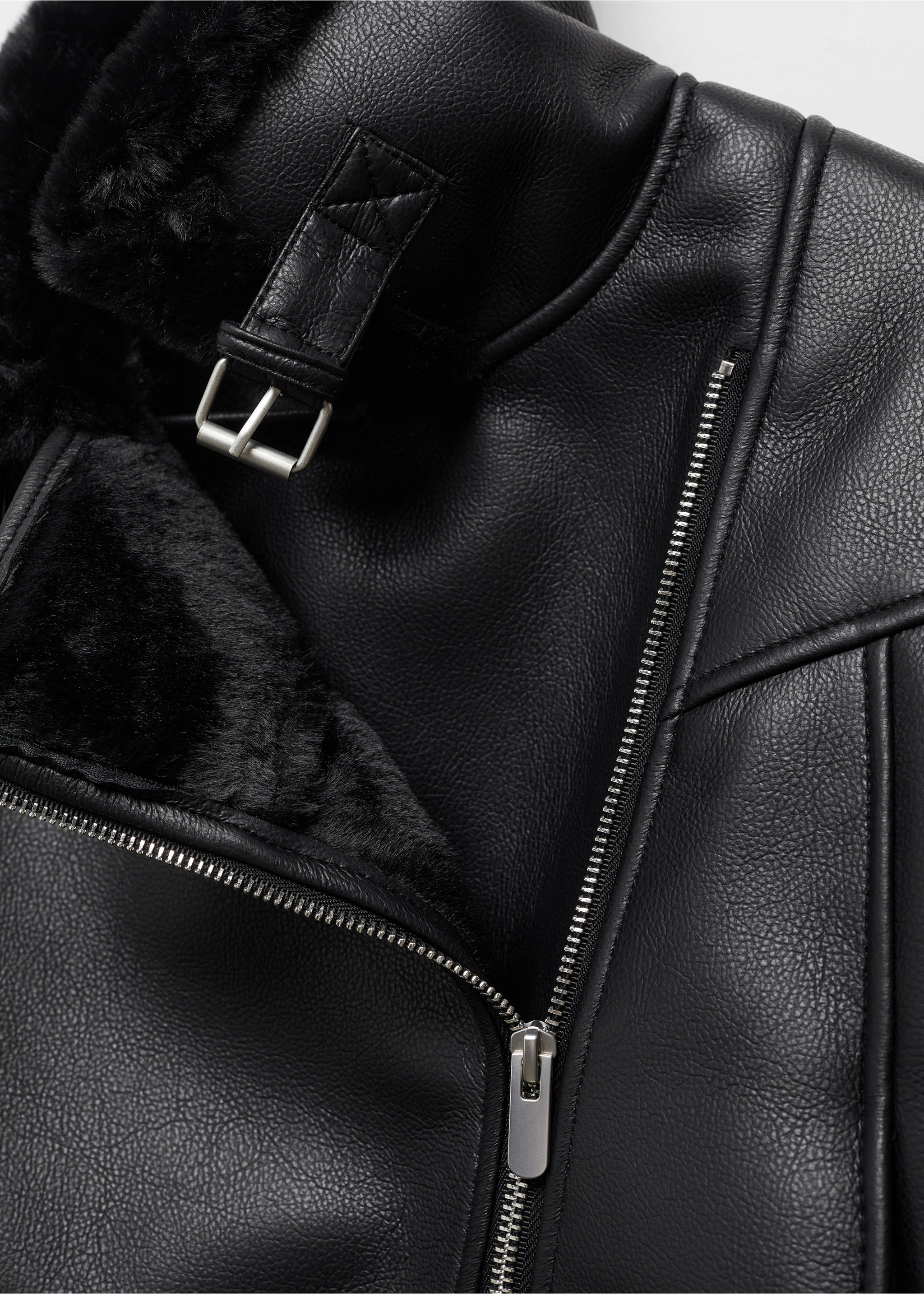 Biker jacket with shearling-effect lining - Details of the article 8, Black. Ref: 67050679-00.