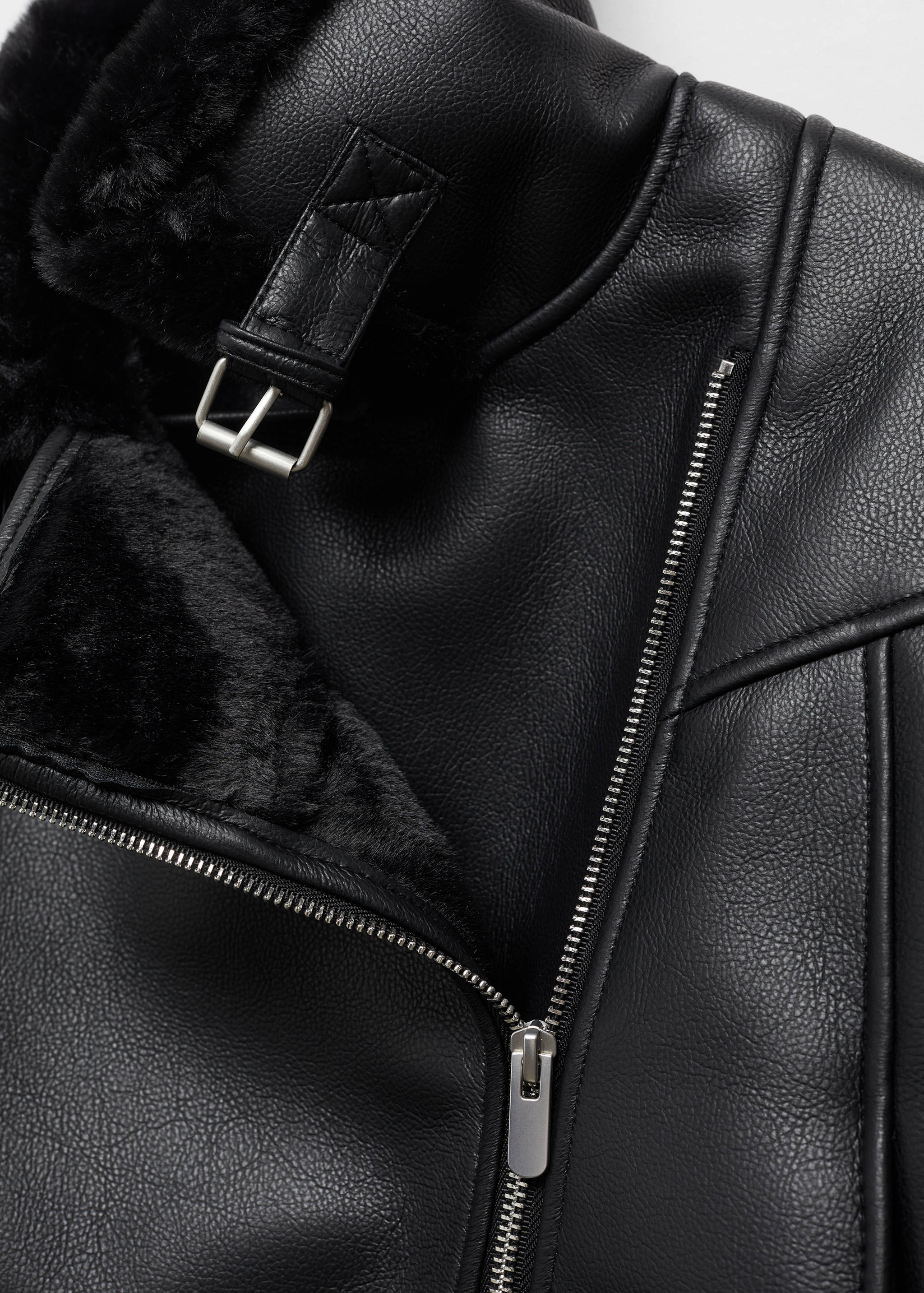 Biker jacket with shearling-effect lining - Details of the article 8