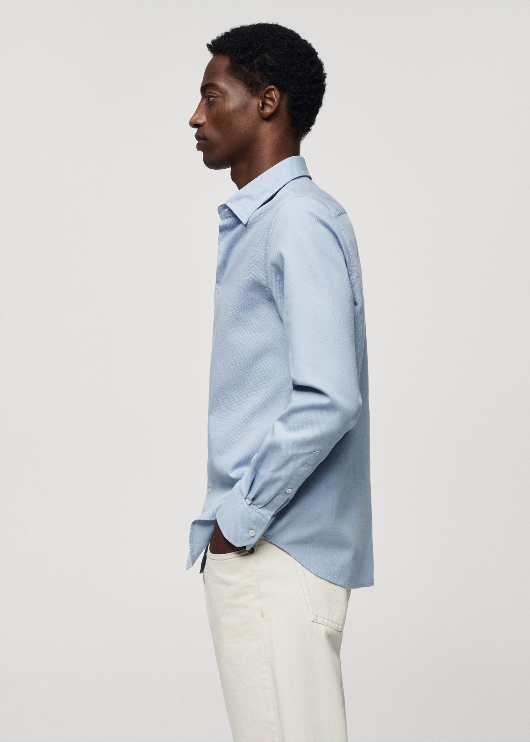 Chemise slim fit structurée coton - Détail de l'article 2, Bleu ciel. Ref: 67050685-00.