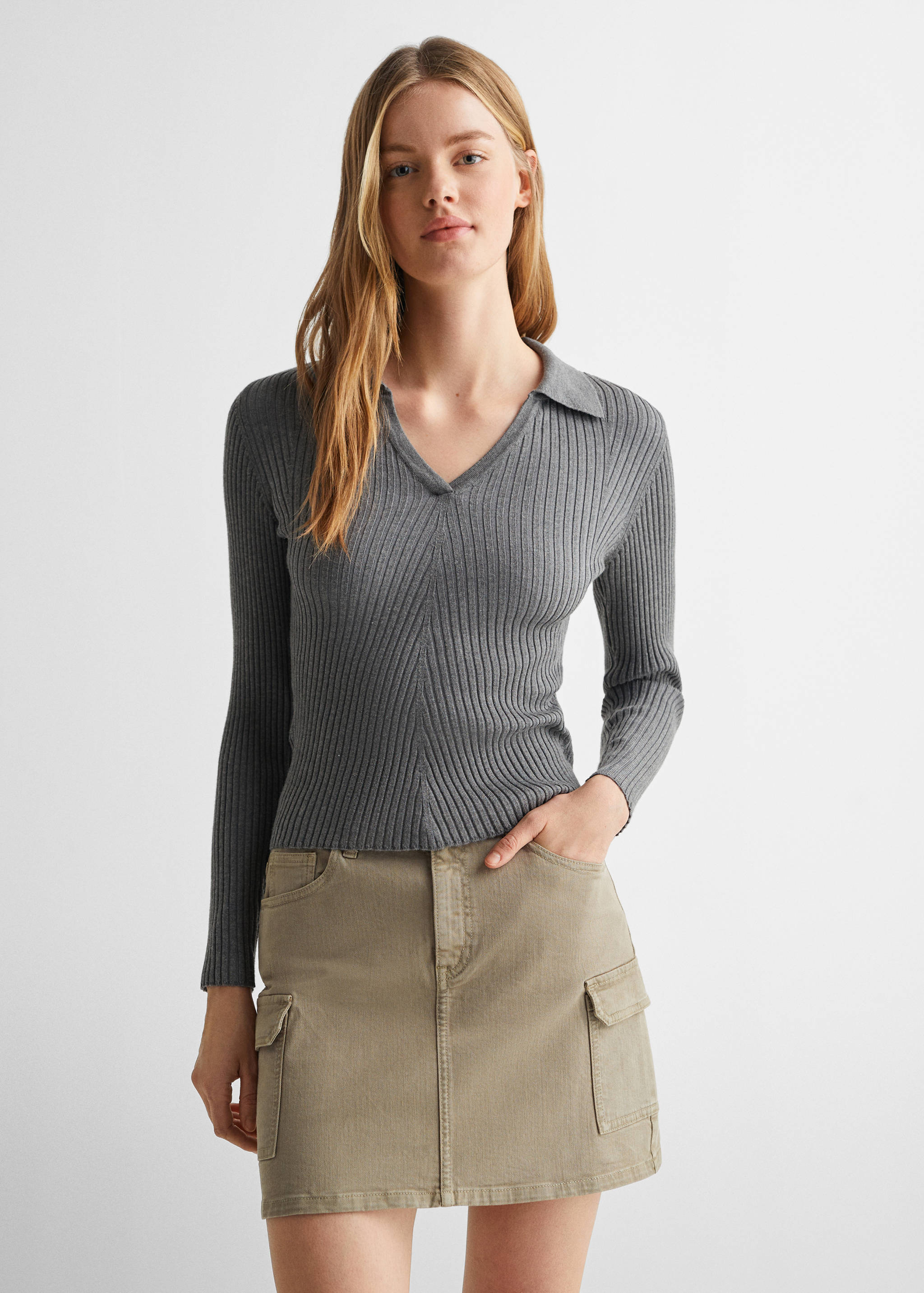 Jersey canalé cuello polo - Plano medio