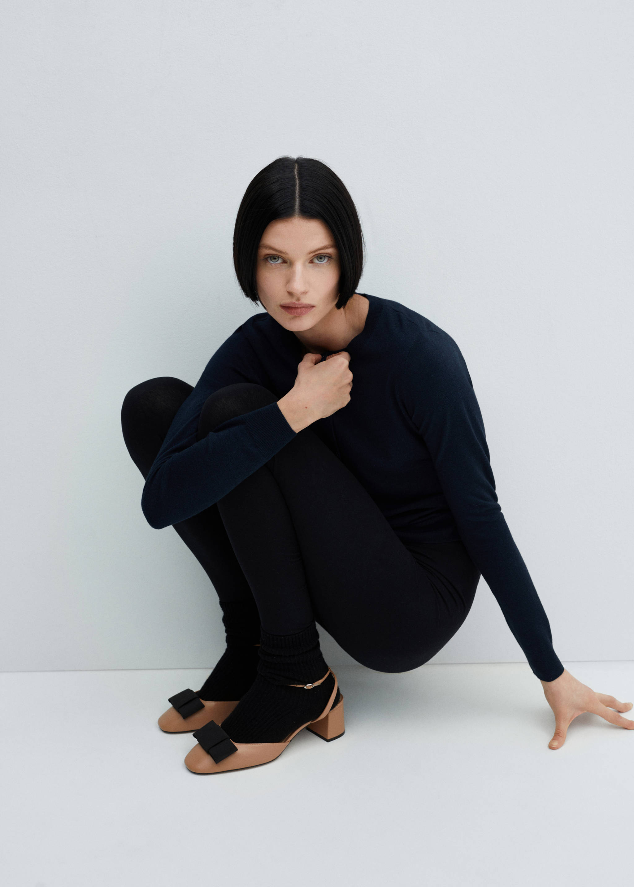 Bow leather shoes - General plane