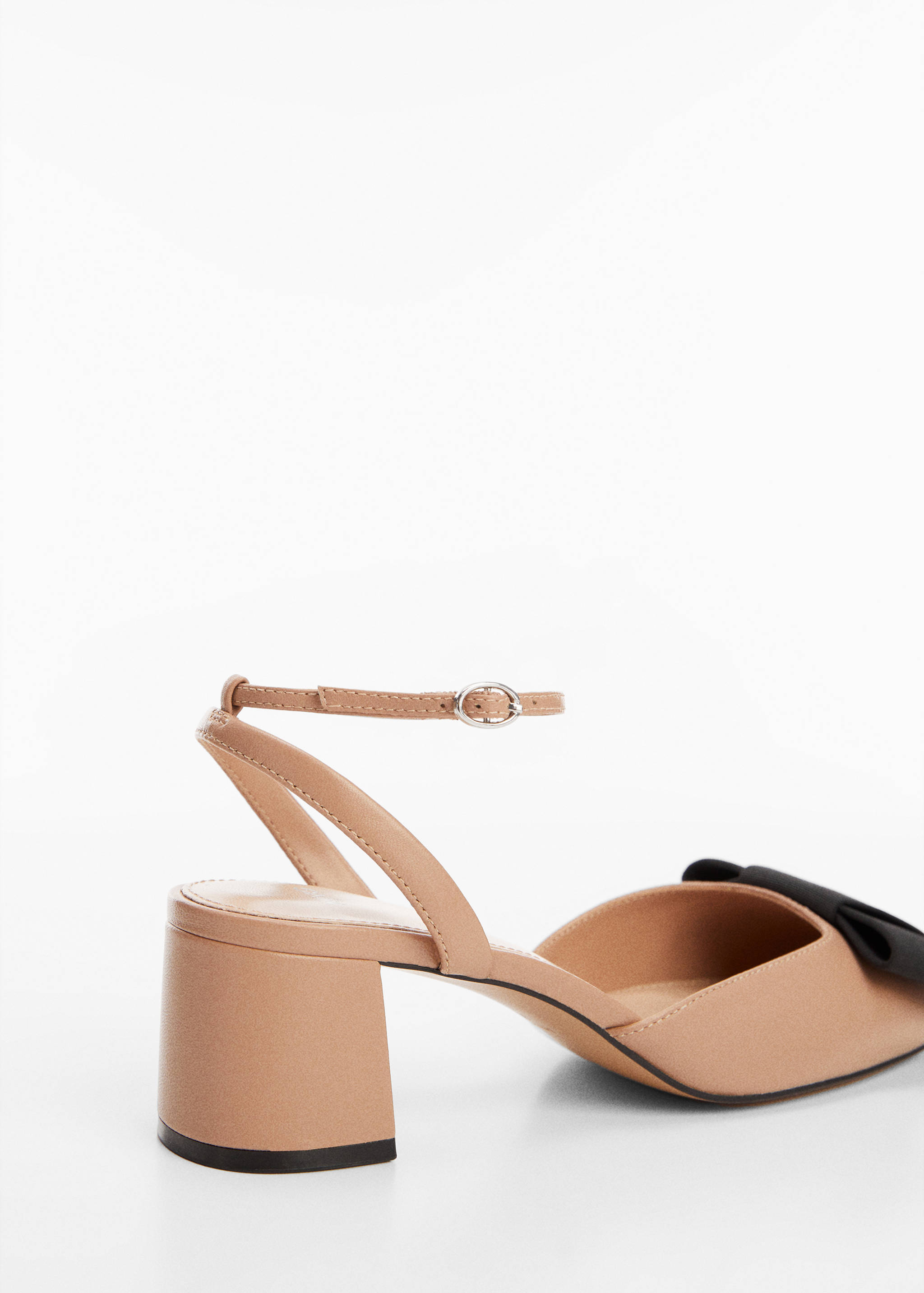 Bow leather shoes - Details of the article 1