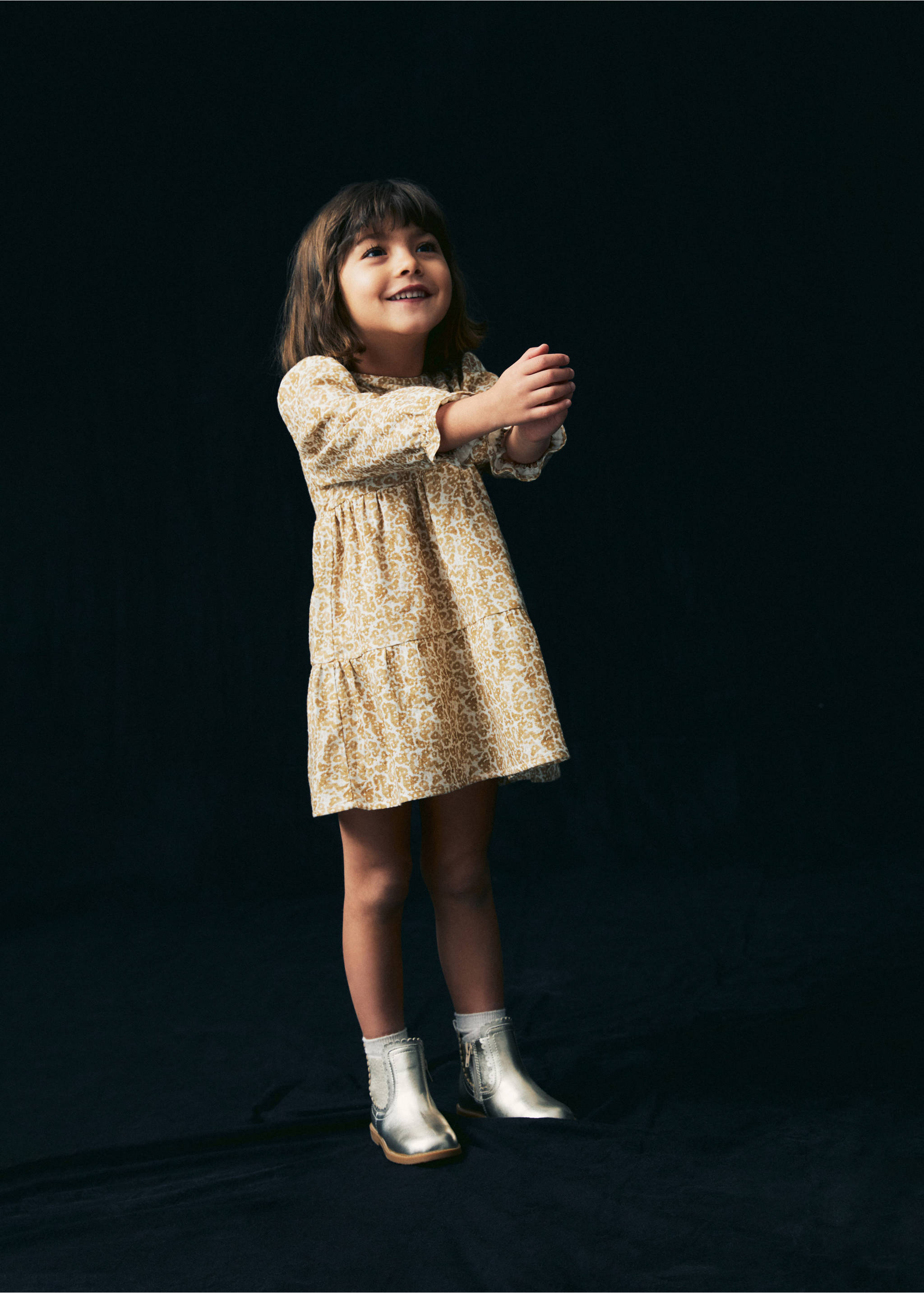 Sukienka bawełniana w kwiaty - Szczegóły artykułu 5, Średni Brązowy. Ref: 67053689-00.