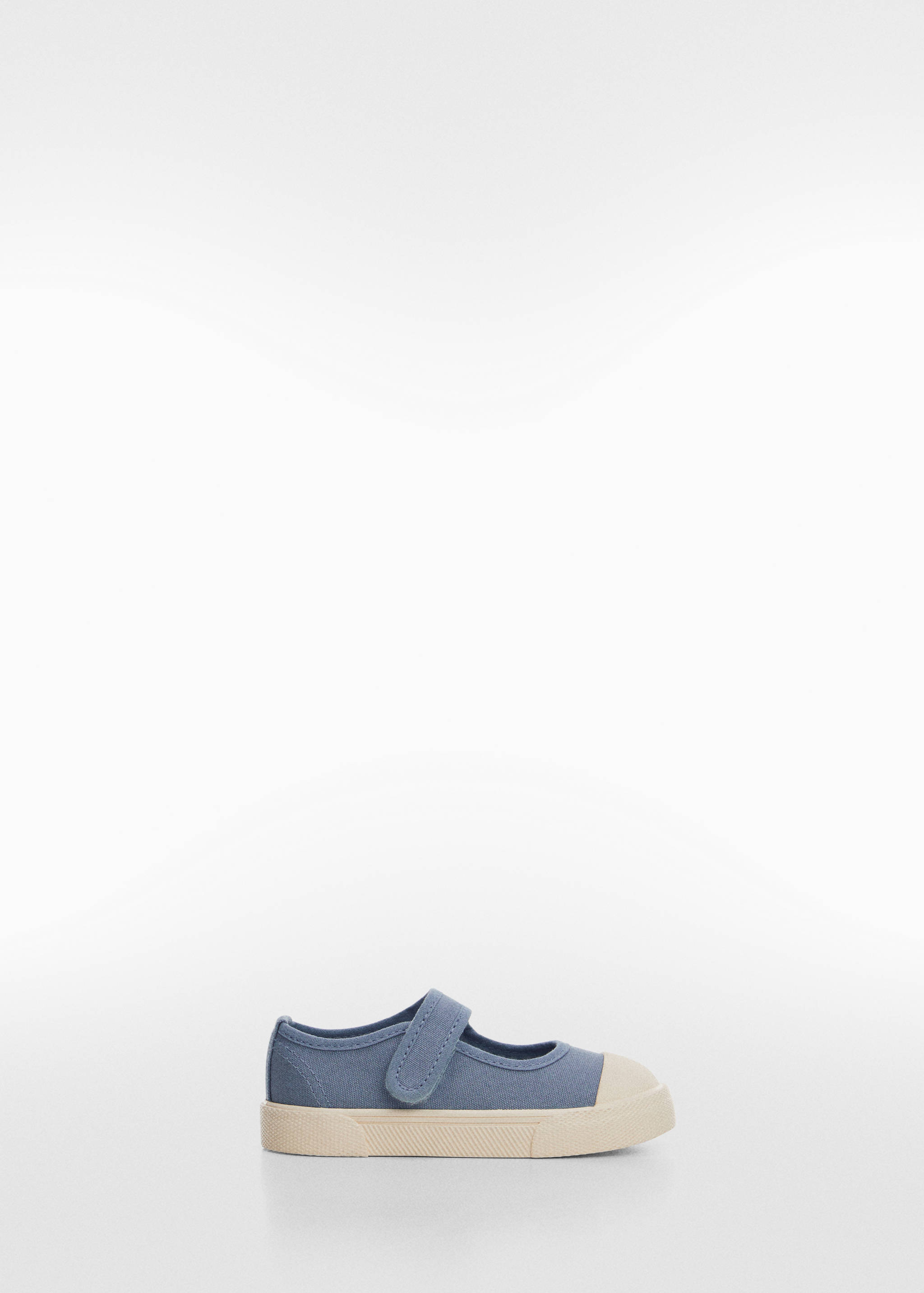 Bailarina deportiva abierta - Artículo sin modelo