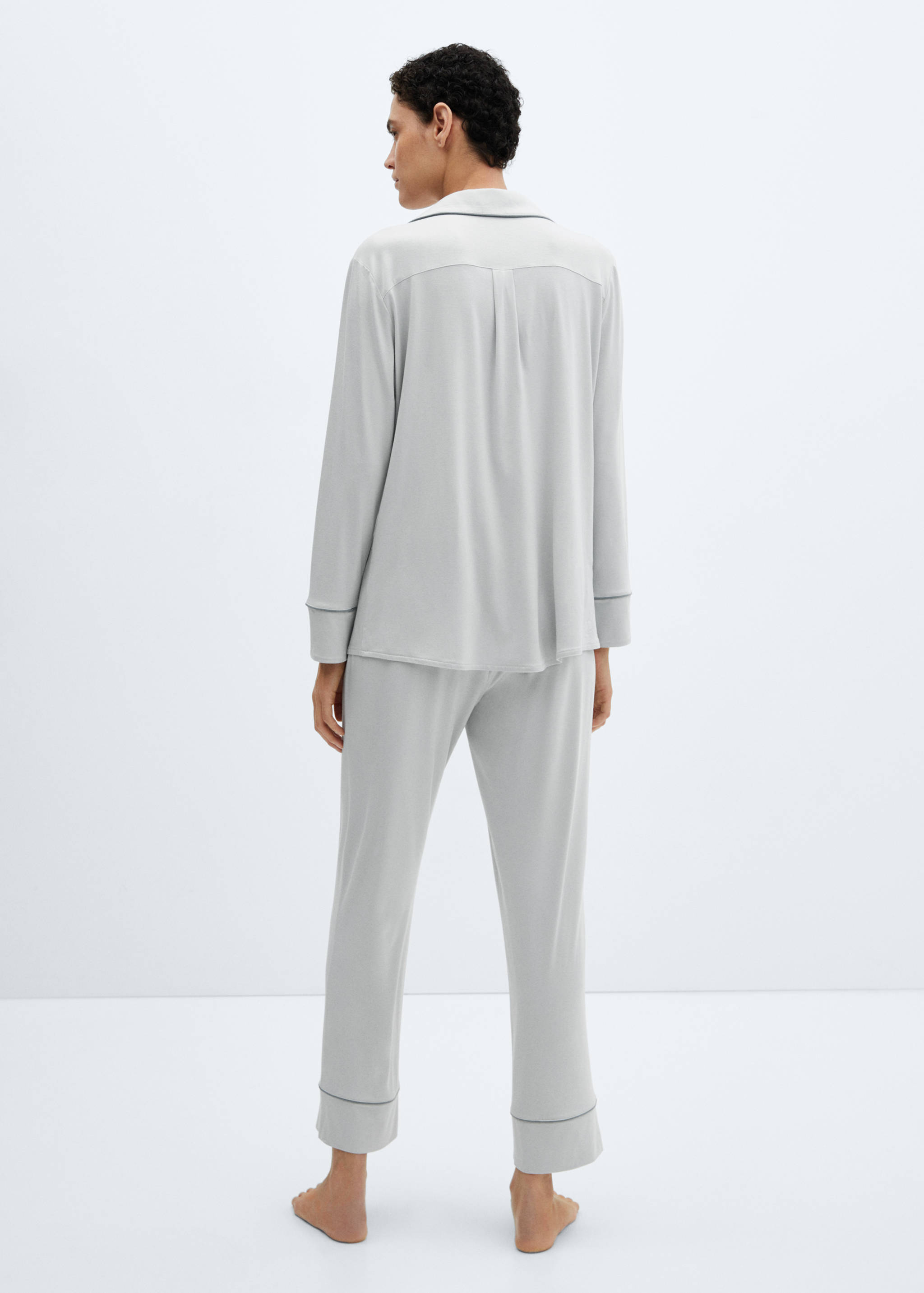 Pyjamahemd mit Borte - Rückseite des Artikels