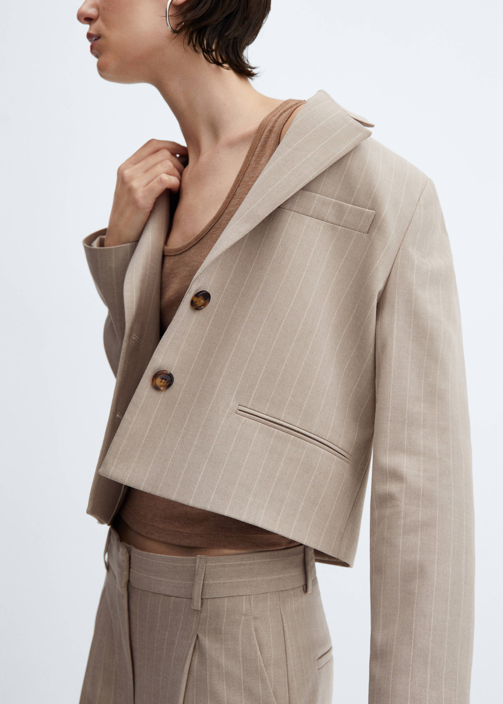 Cropped pinstripe blazer - Details of the article 3