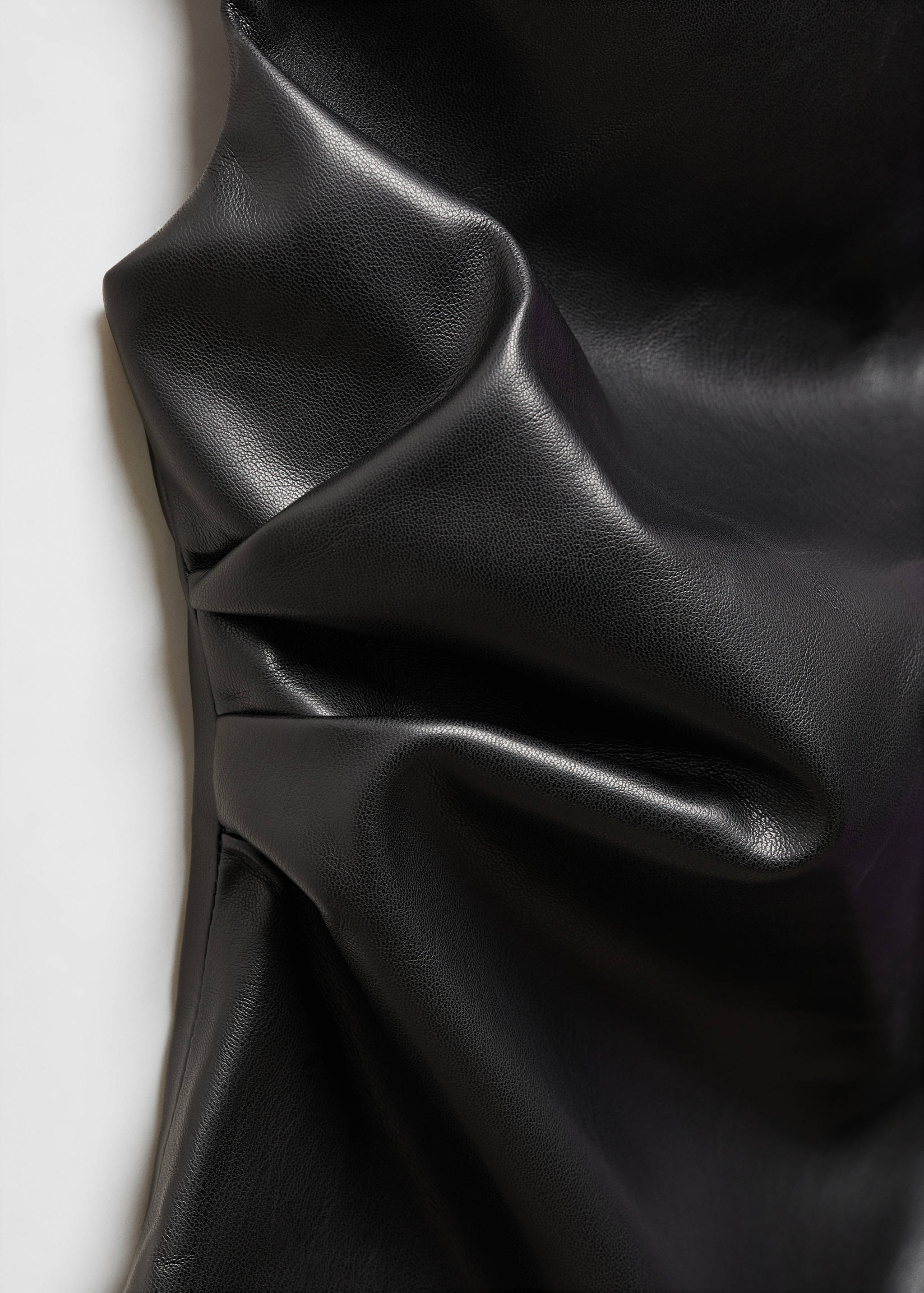 Faux-leather top - Details of the article 8