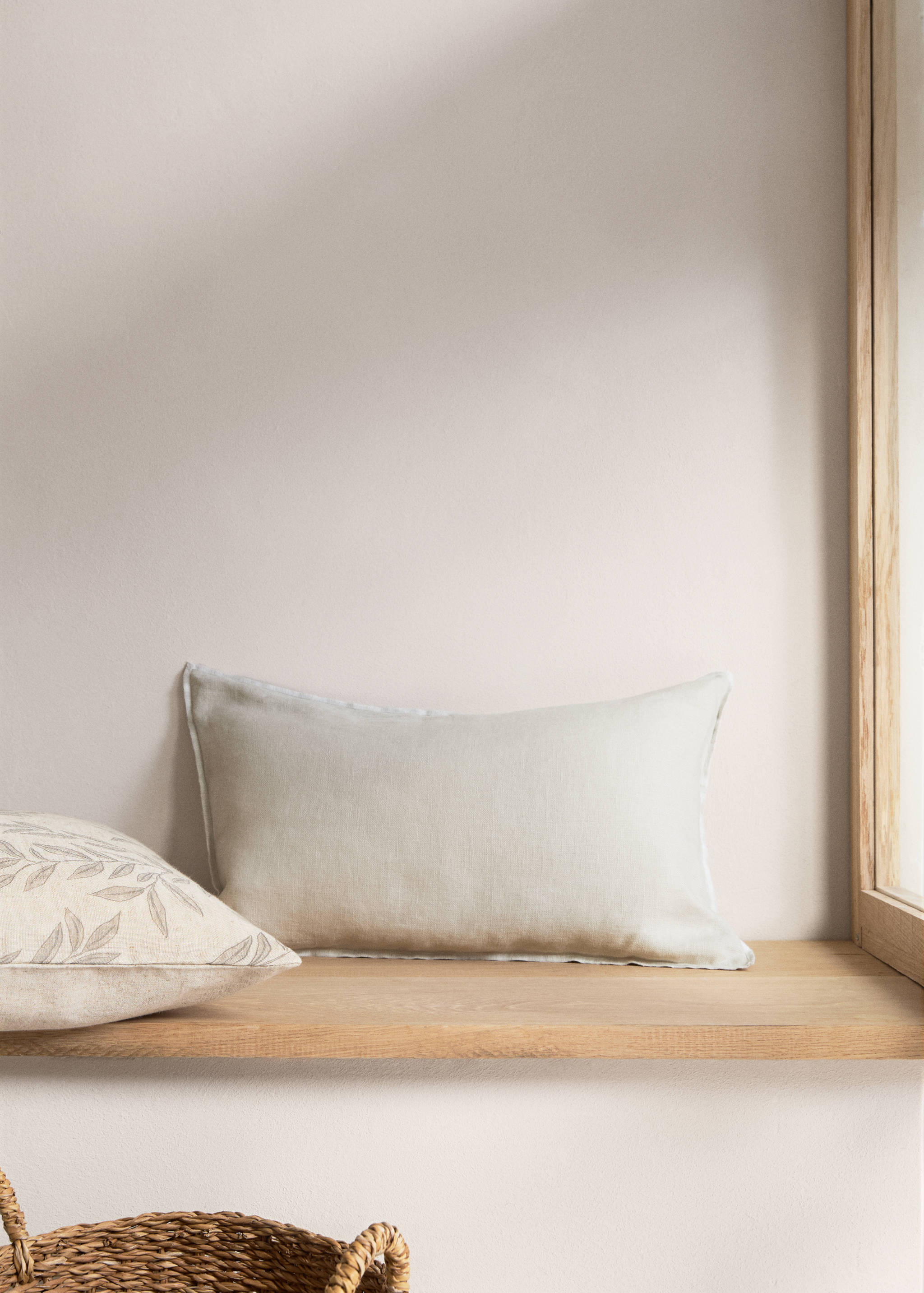 Linen cushion cover with trim 30x50cm - General plane