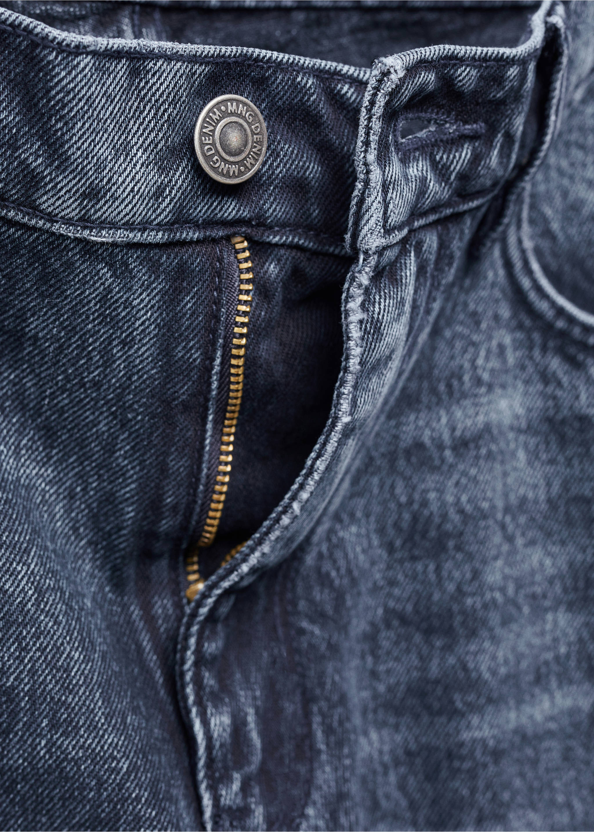 Bob straight-fit jeans - Details of the article 8, Deep Dark Blue. Ref: 67054441-00.