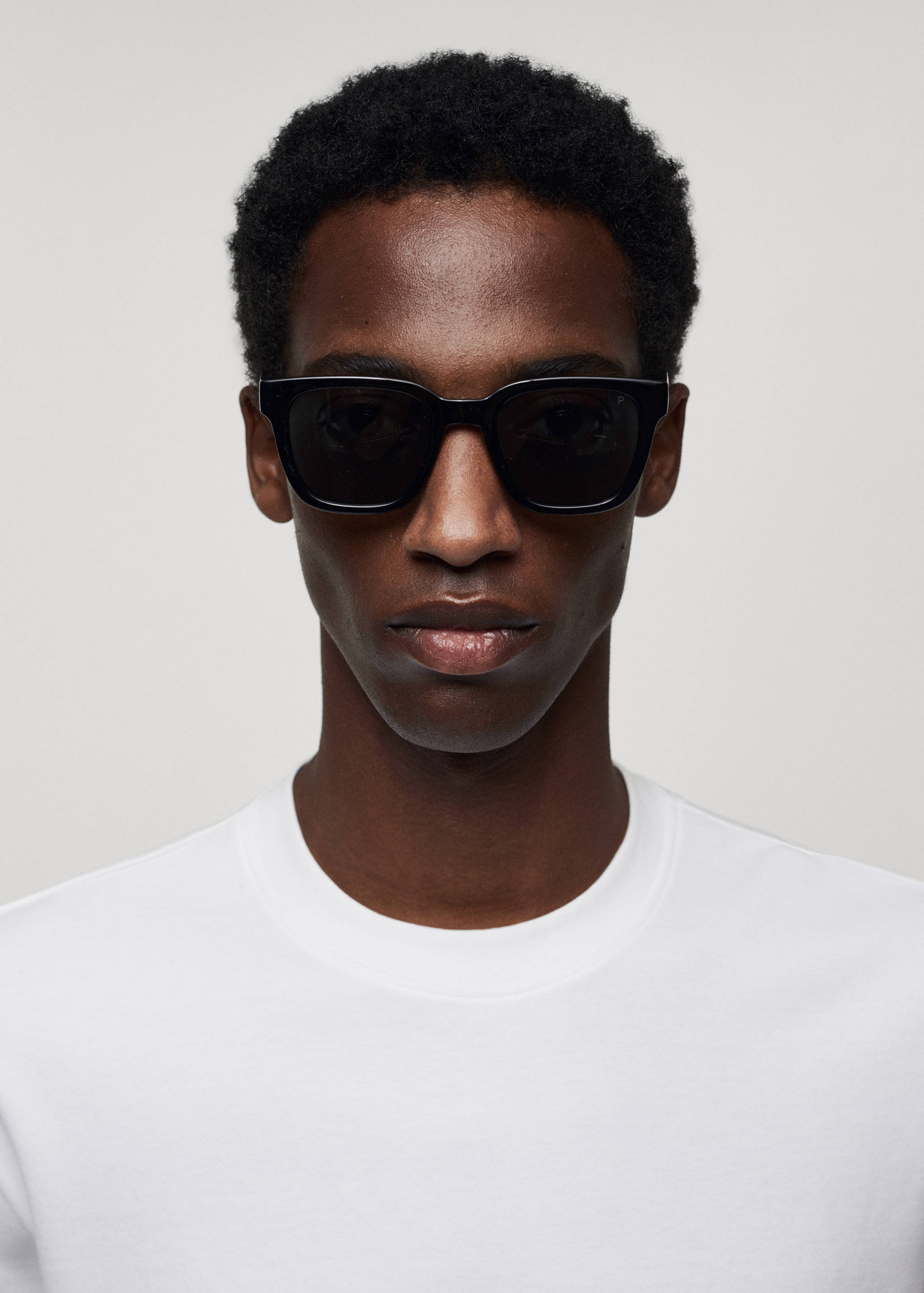 Breathable cotton t-shirt - Details of the article 1