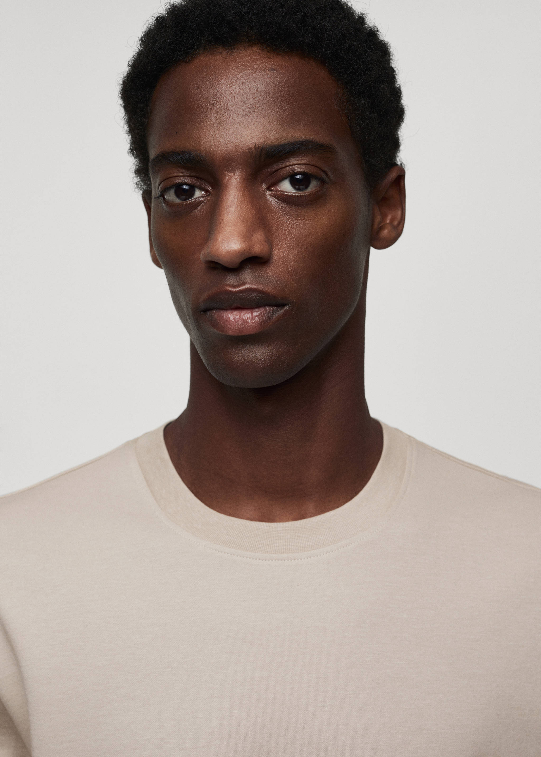 Breathable cotton t-shirt - Details of the article 1