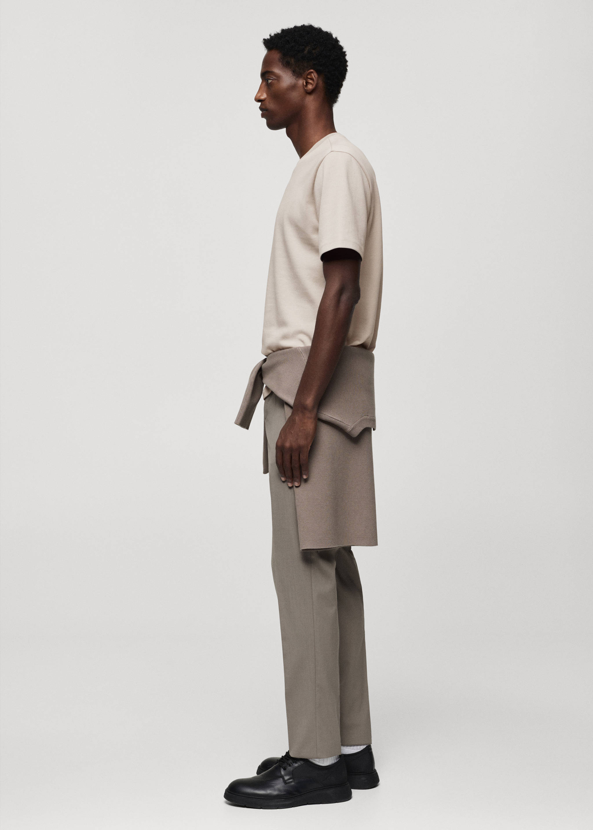 Breathable cotton t-shirt - Details of the article 2