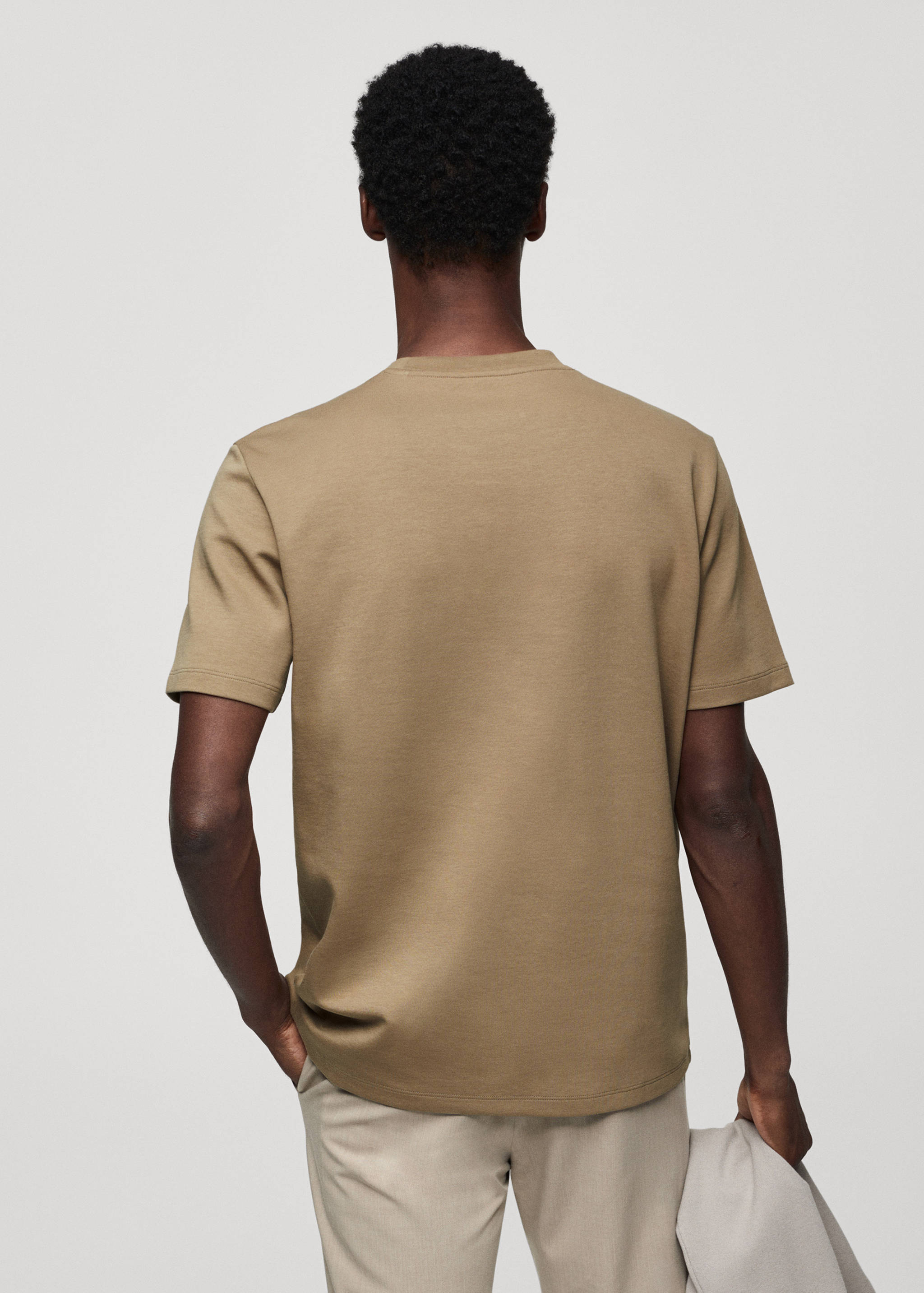 Breathable cotton t-shirt - Reverse of the article