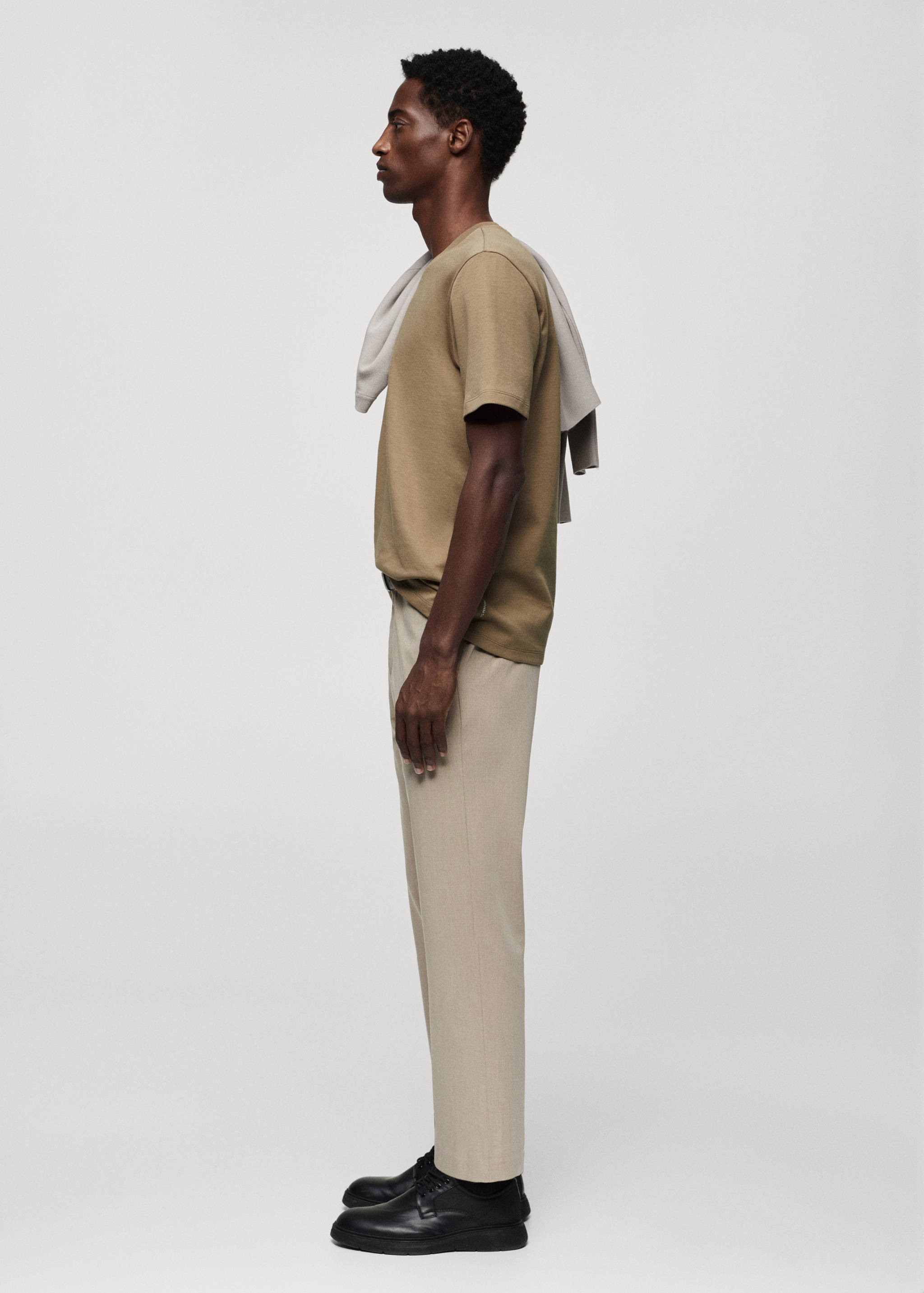 Breathable cotton t-shirt - Details of the article 2